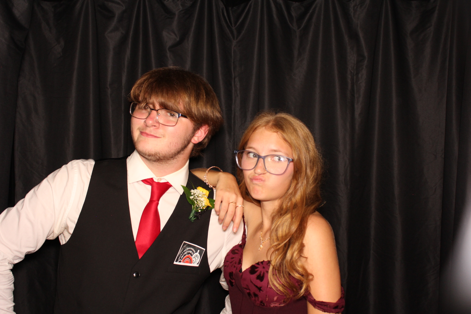 DPHS Homecoming | View more photos from the event at gallery.photoboothcincy.com/u/PhotoBoothCincy/DPHS-Homecoming