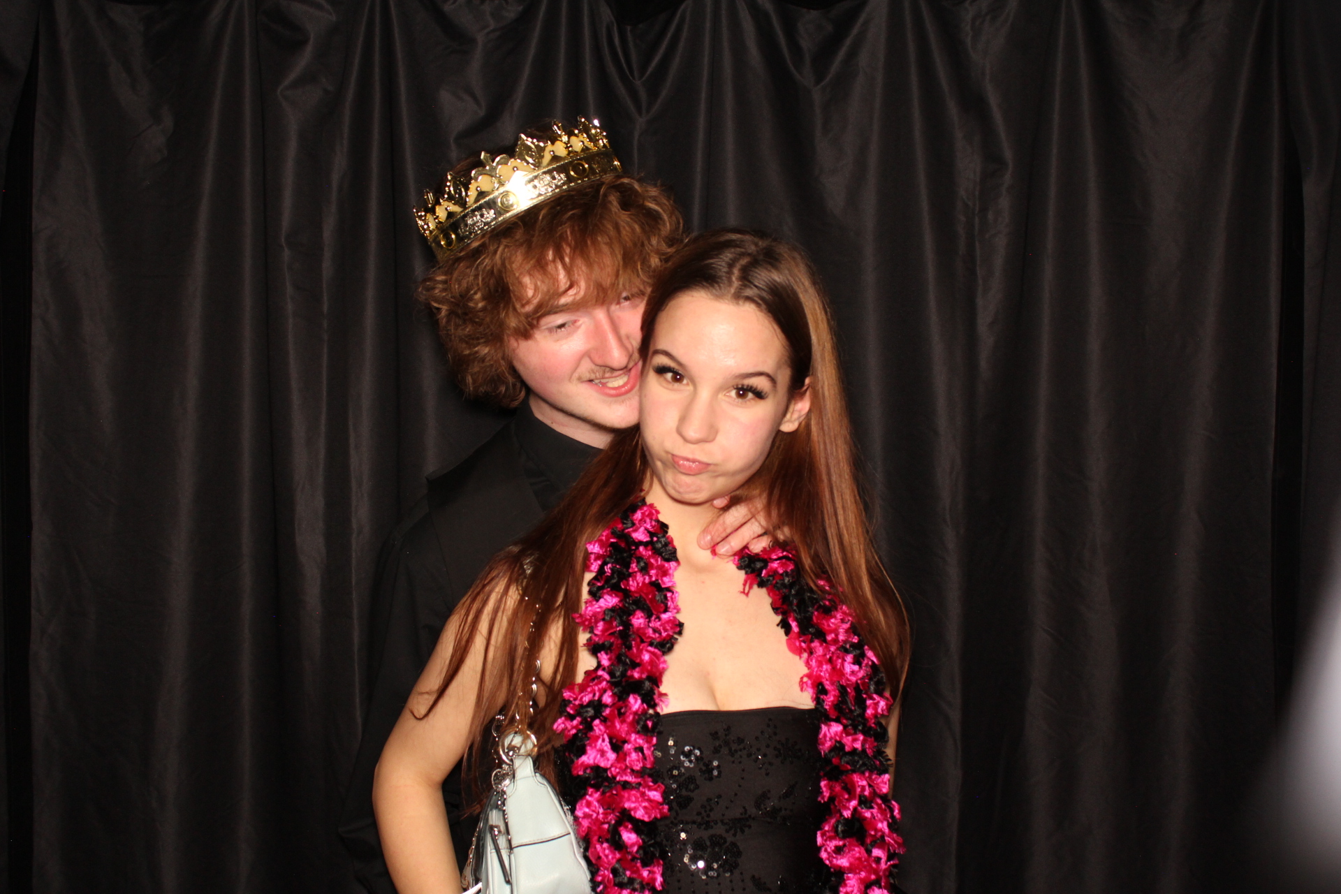 DPHS Homecoming | View more photos from the event at gallery.photoboothcincy.com/u/PhotoBoothCincy/DPHS-Homecoming
