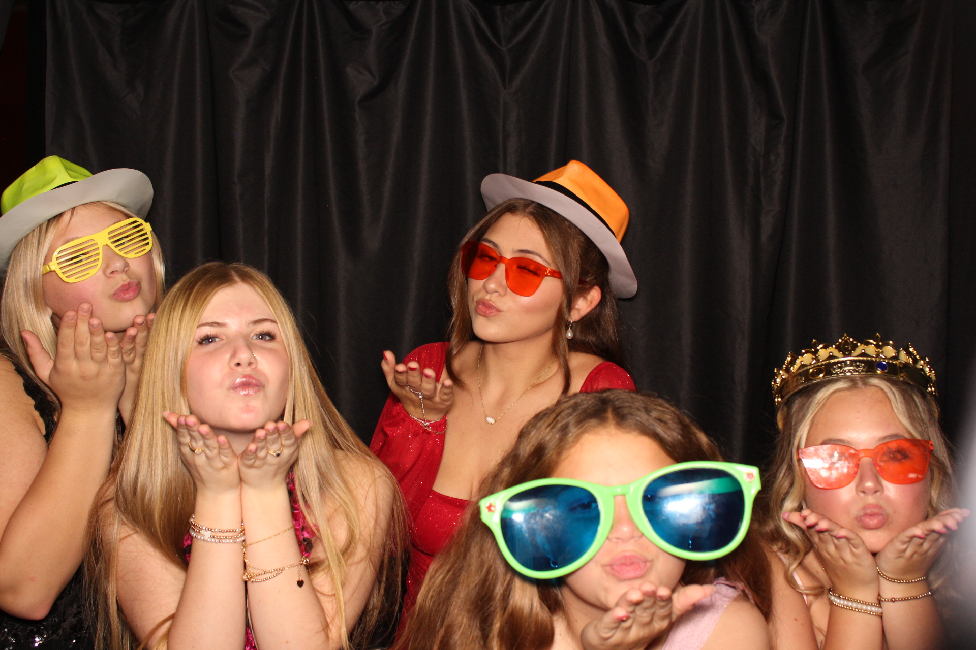 DPHS Homecoming | View more photos from the event at gallery.photoboothcincy.com/u/PhotoBoothCincy/DPHS-Homecoming