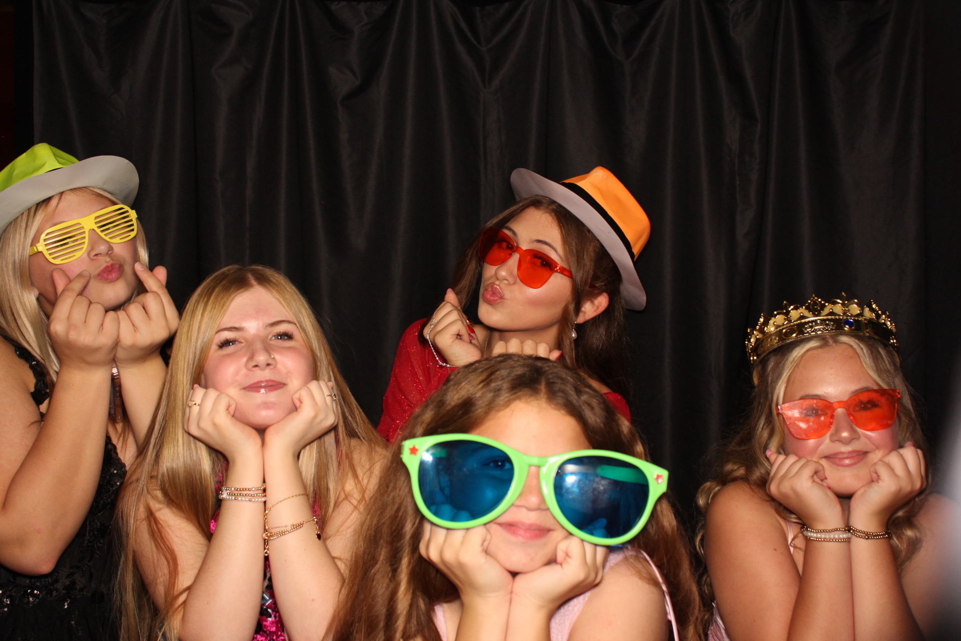 DPHS Homecoming | View more photos from the event at gallery.photoboothcincy.com/u/PhotoBoothCincy/DPHS-Homecoming