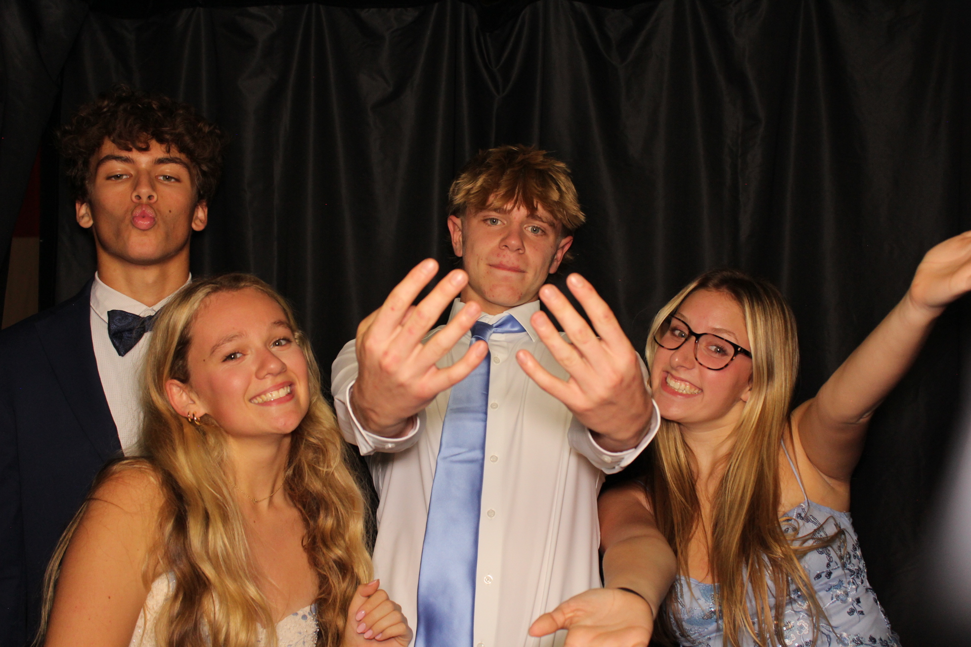 DPHS Homecoming | View more photos from the event at gallery.photoboothcincy.com/u/PhotoBoothCincy/DPHS-Homecoming