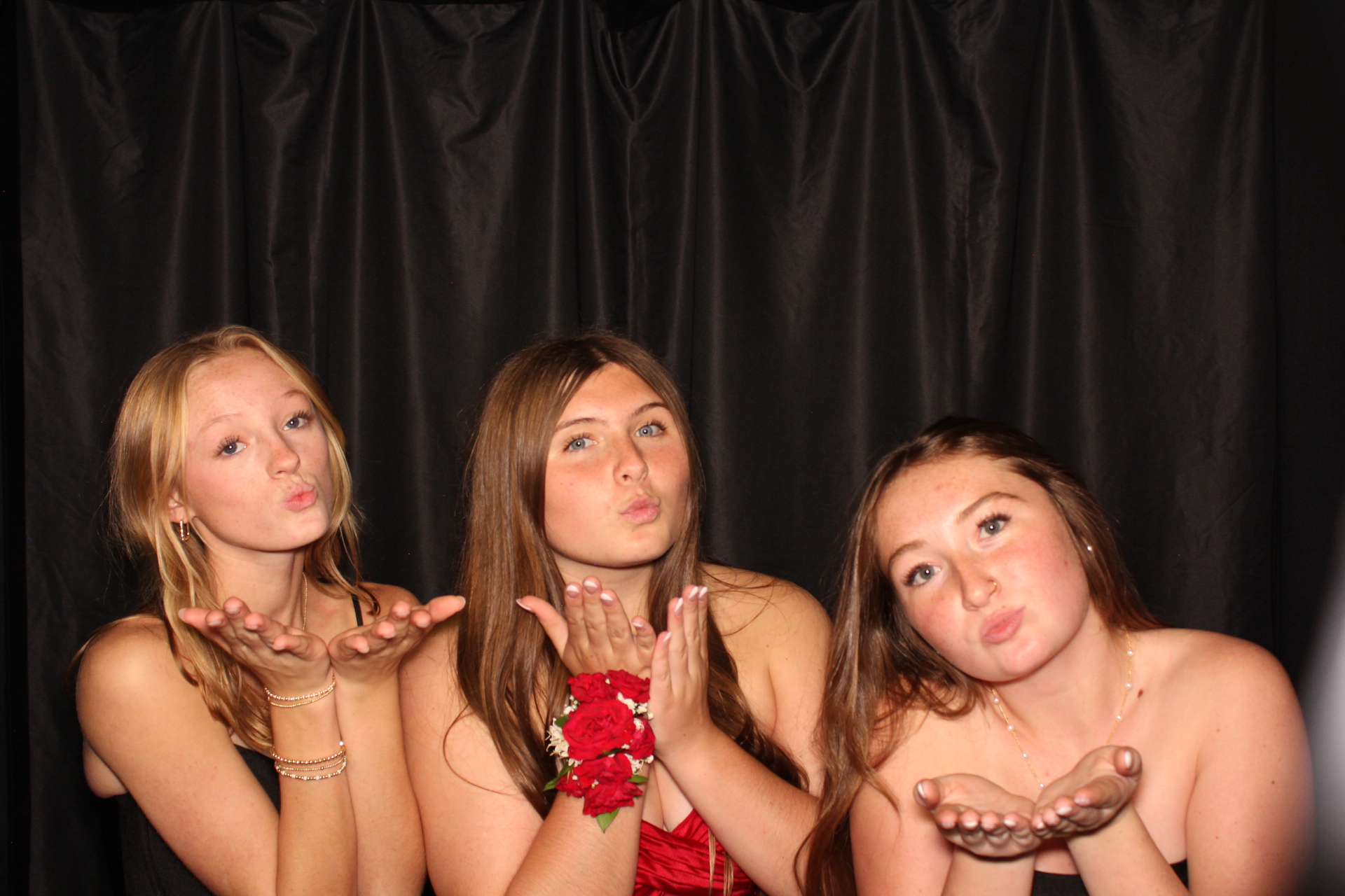 DPHS Homecoming | View more photos from the event at gallery.photoboothcincy.com/u/PhotoBoothCincy/DPHS-Homecoming