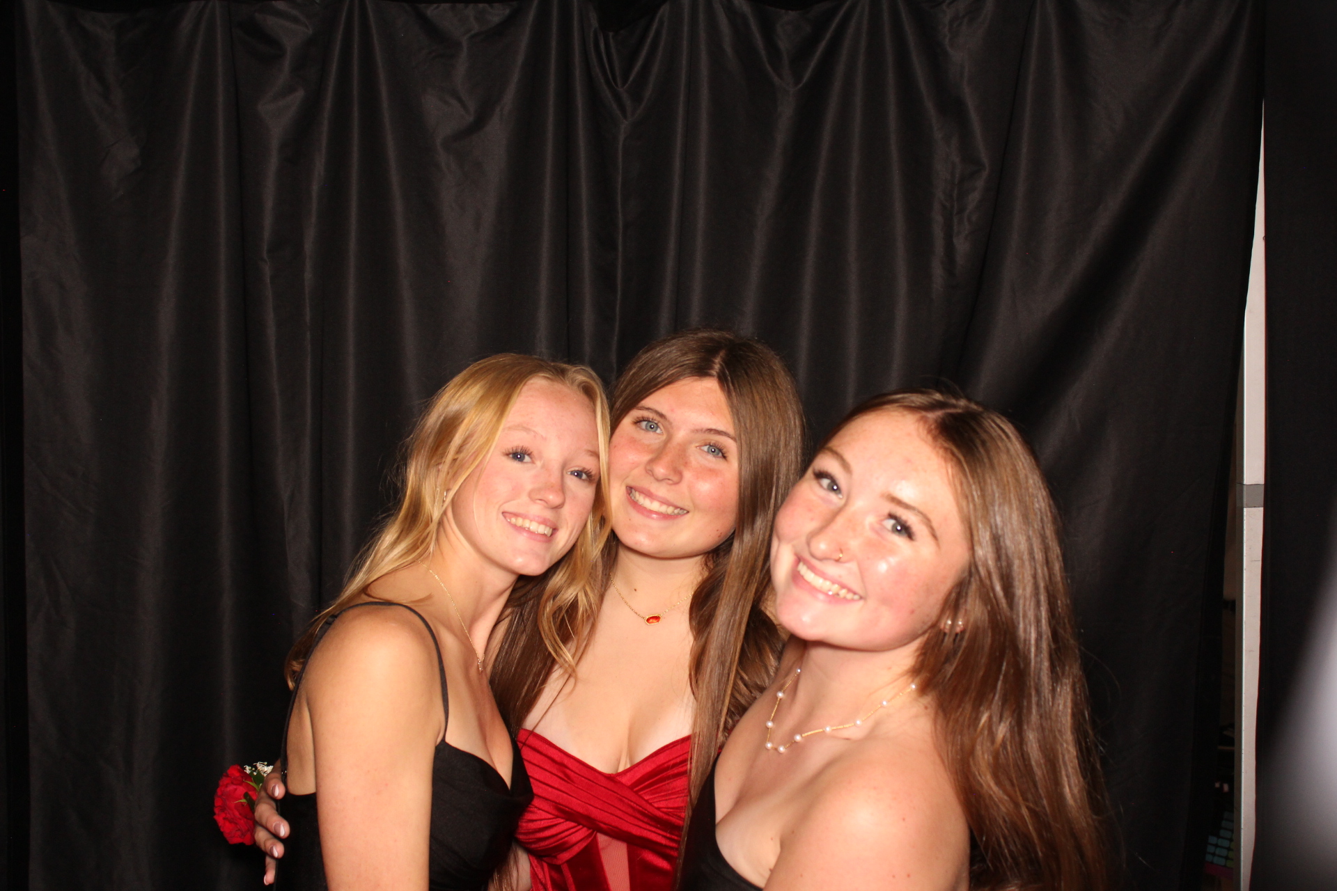 DPHS Homecoming | View more photos from the event at gallery.photoboothcincy.com/u/PhotoBoothCincy/DPHS-Homecoming