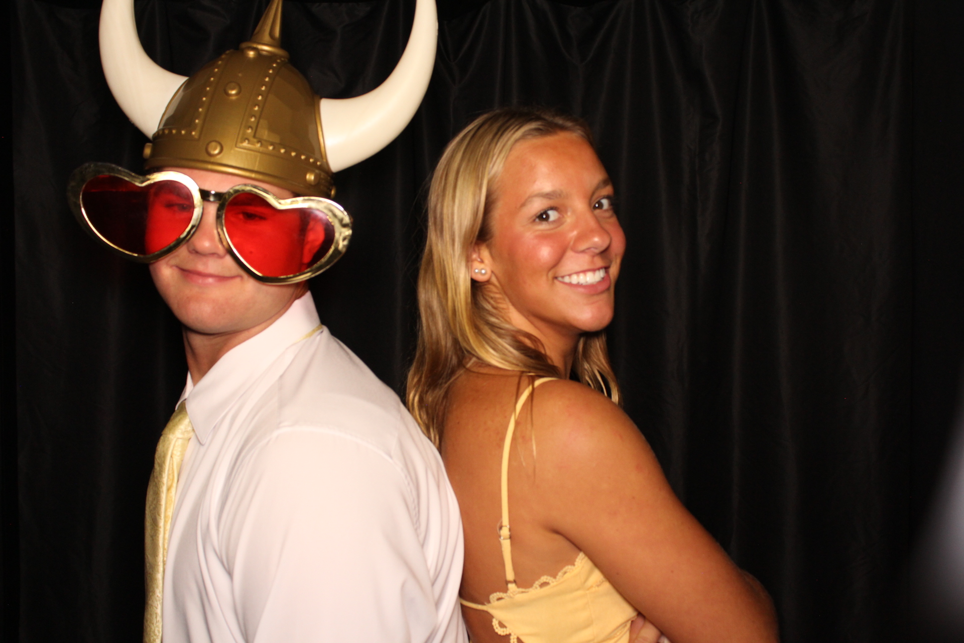DPHS Homecoming | View more photos from the event at gallery.photoboothcincy.com/u/PhotoBoothCincy/DPHS-Homecoming