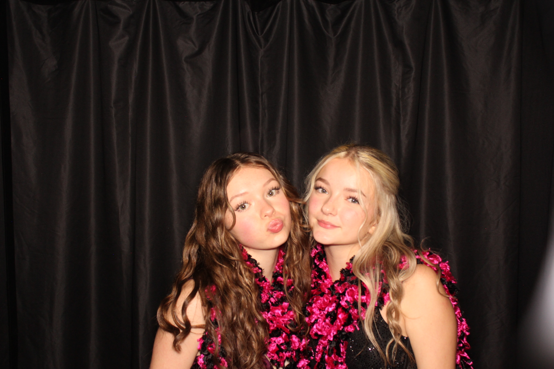 DPHS Homecoming | View more photos from the event at gallery.photoboothcincy.com/u/PhotoBoothCincy/DPHS-Homecoming