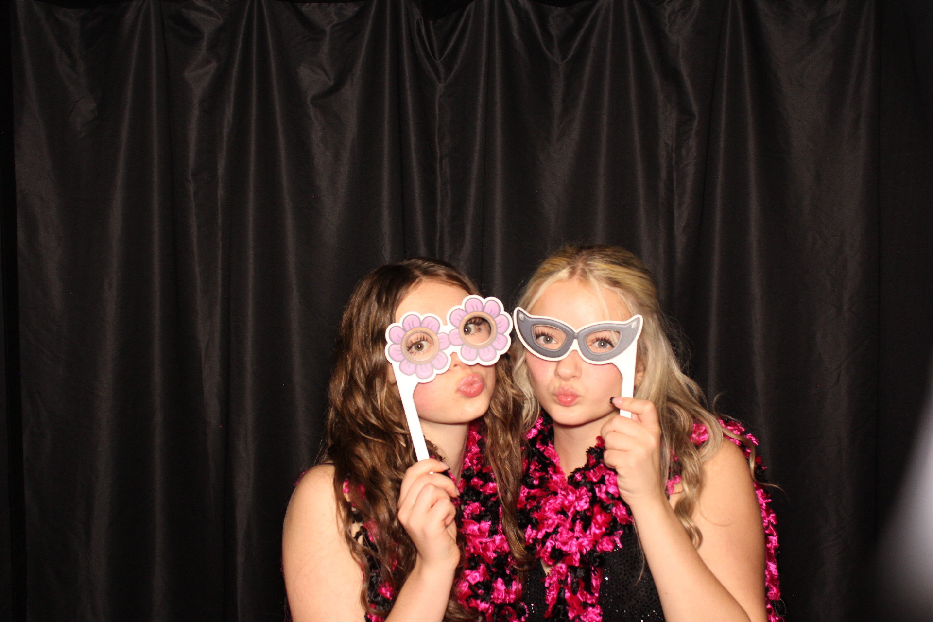 DPHS Homecoming | View more photos from the event at gallery.photoboothcincy.com/u/PhotoBoothCincy/DPHS-Homecoming