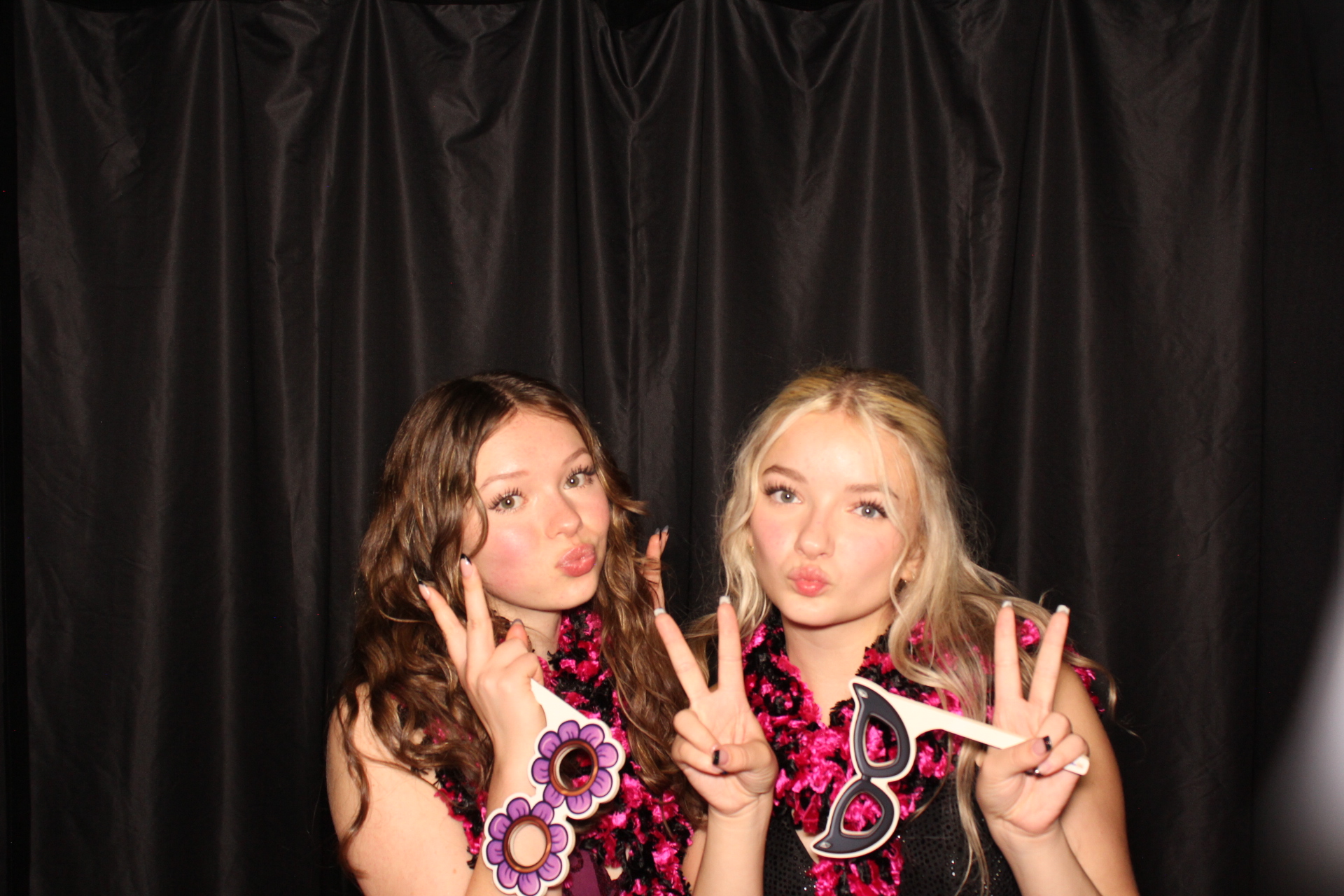 DPHS Homecoming | View more photos from the event at gallery.photoboothcincy.com/u/PhotoBoothCincy/DPHS-Homecoming