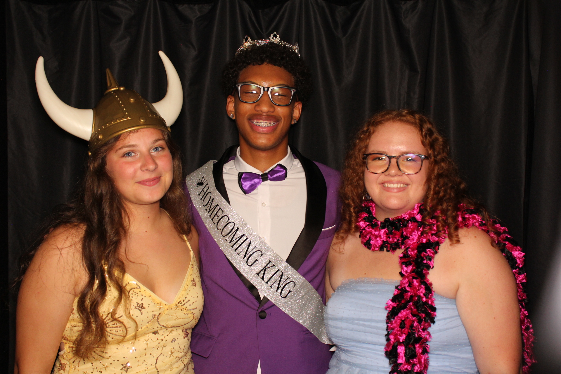 DPHS Homecoming | View more photos from the event at gallery.photoboothcincy.com/u/PhotoBoothCincy/DPHS-Homecoming