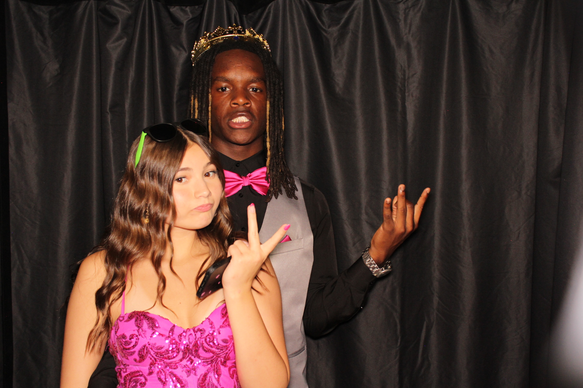 DPHS Homecoming | View more photos from the event at gallery.photoboothcincy.com/u/PhotoBoothCincy/DPHS-Homecoming