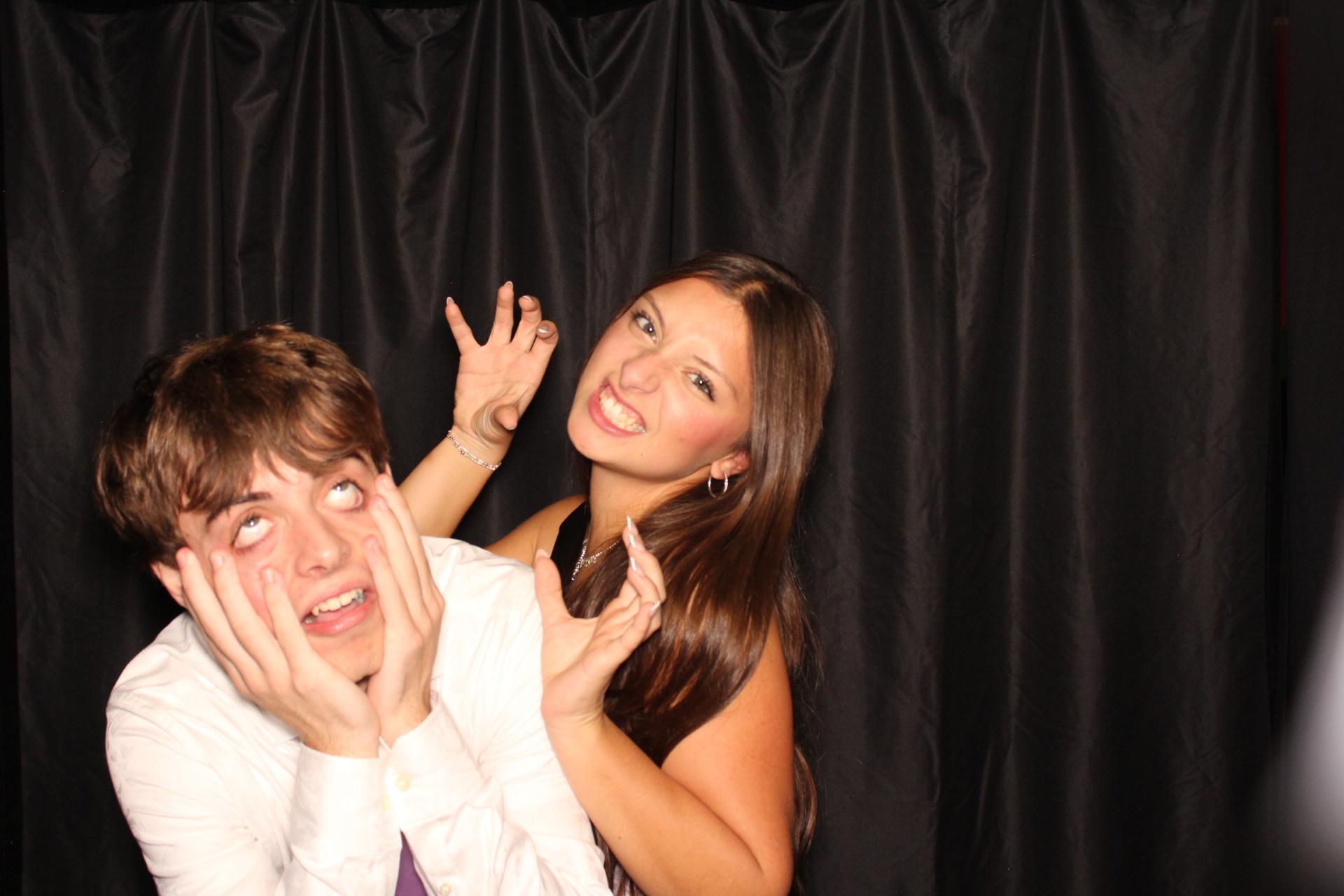 DPHS Homecoming | View more photos from the event at gallery.photoboothcincy.com/u/PhotoBoothCincy/DPHS-Homecoming