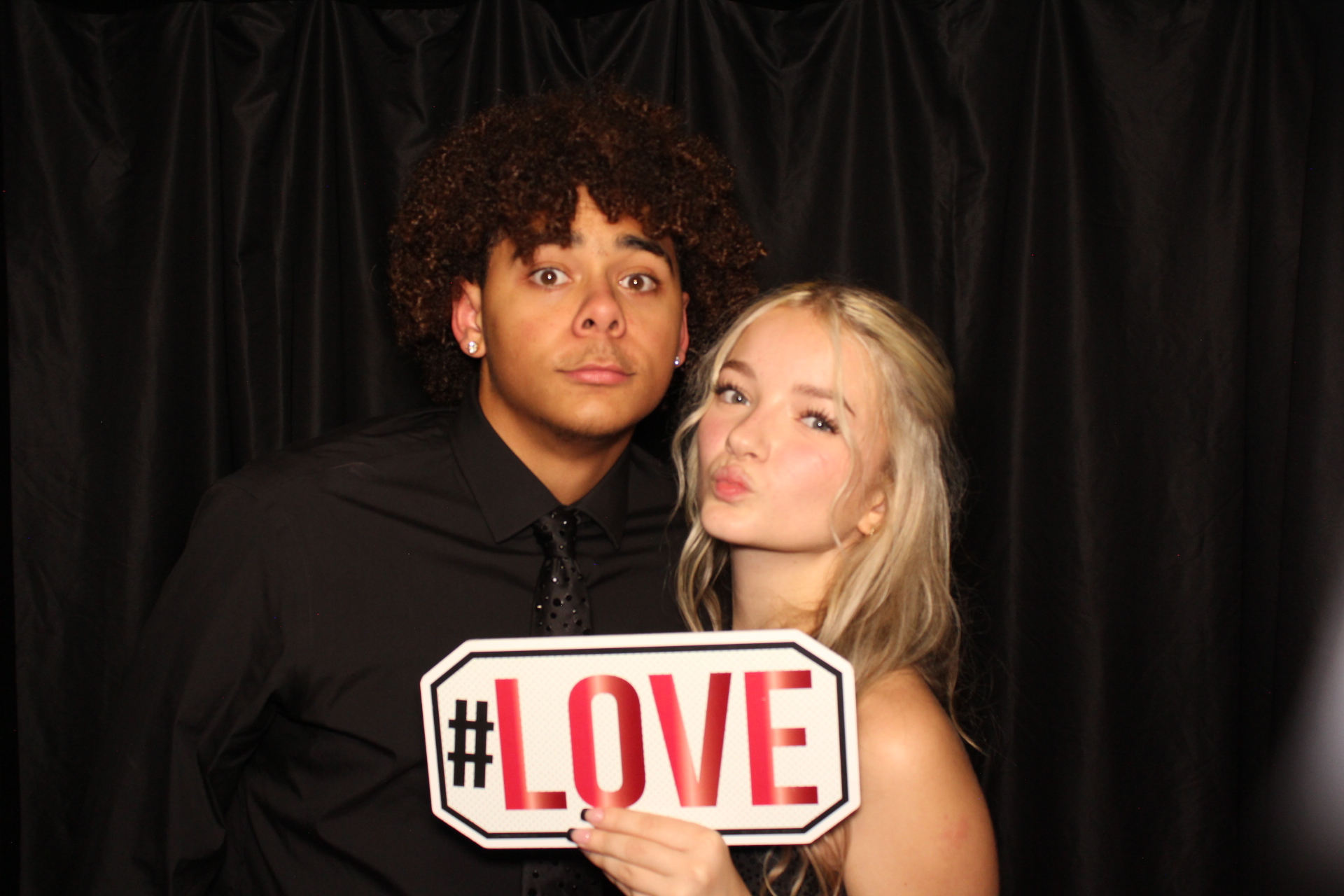 DPHS Homecoming | View more photos from the event at gallery.photoboothcincy.com/u/PhotoBoothCincy/DPHS-Homecoming