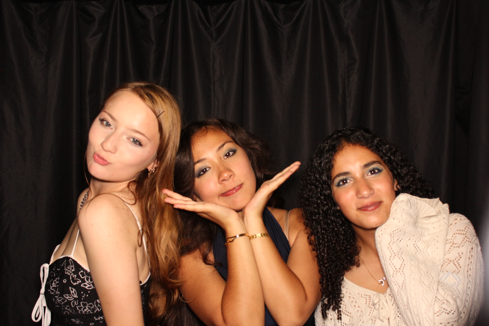 DPHS Homecoming | View more photos from the event at gallery.photoboothcincy.com/u/PhotoBoothCincy/DPHS-Homecoming