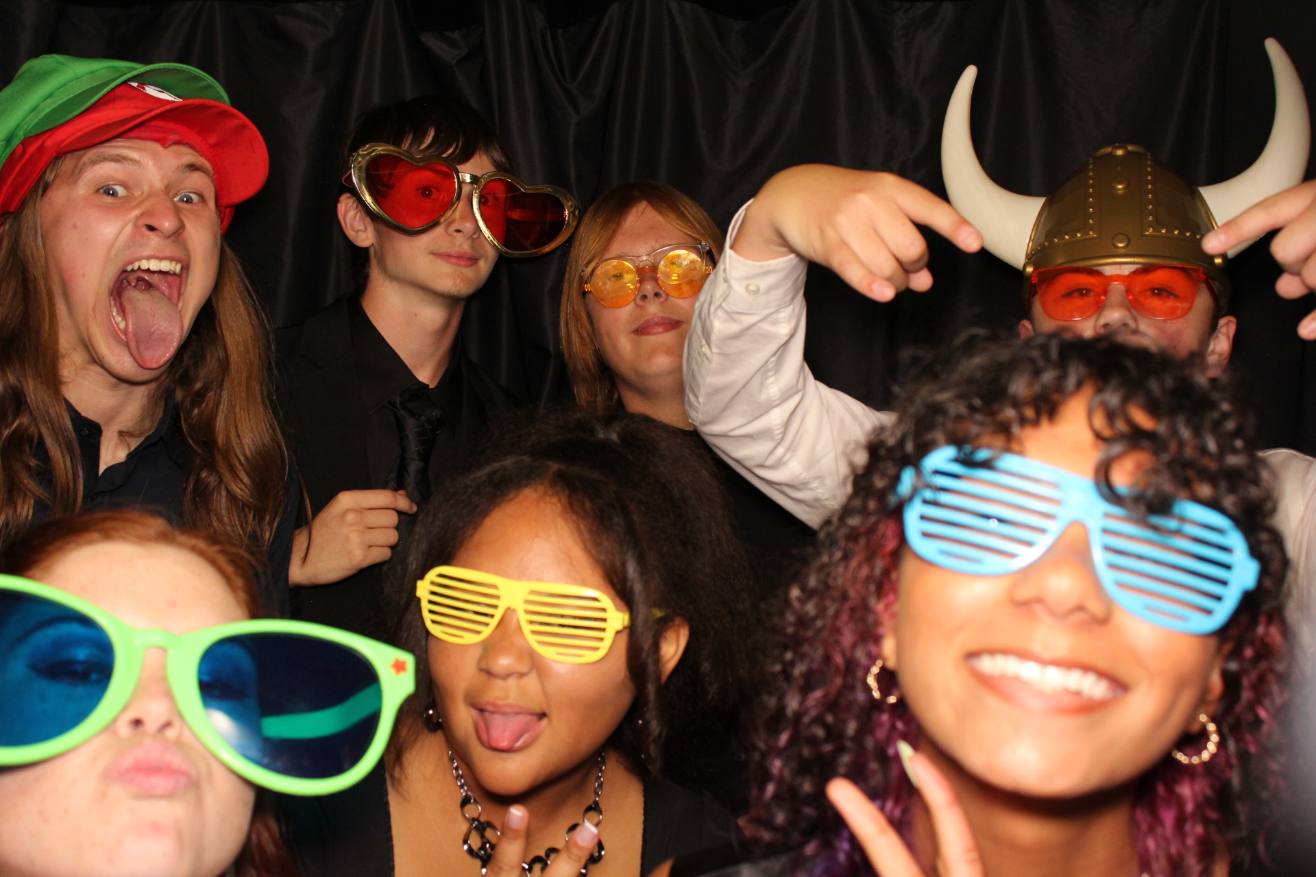 DPHS Homecoming | View more photos from the event at gallery.photoboothcincy.com/u/PhotoBoothCincy/DPHS-Homecoming