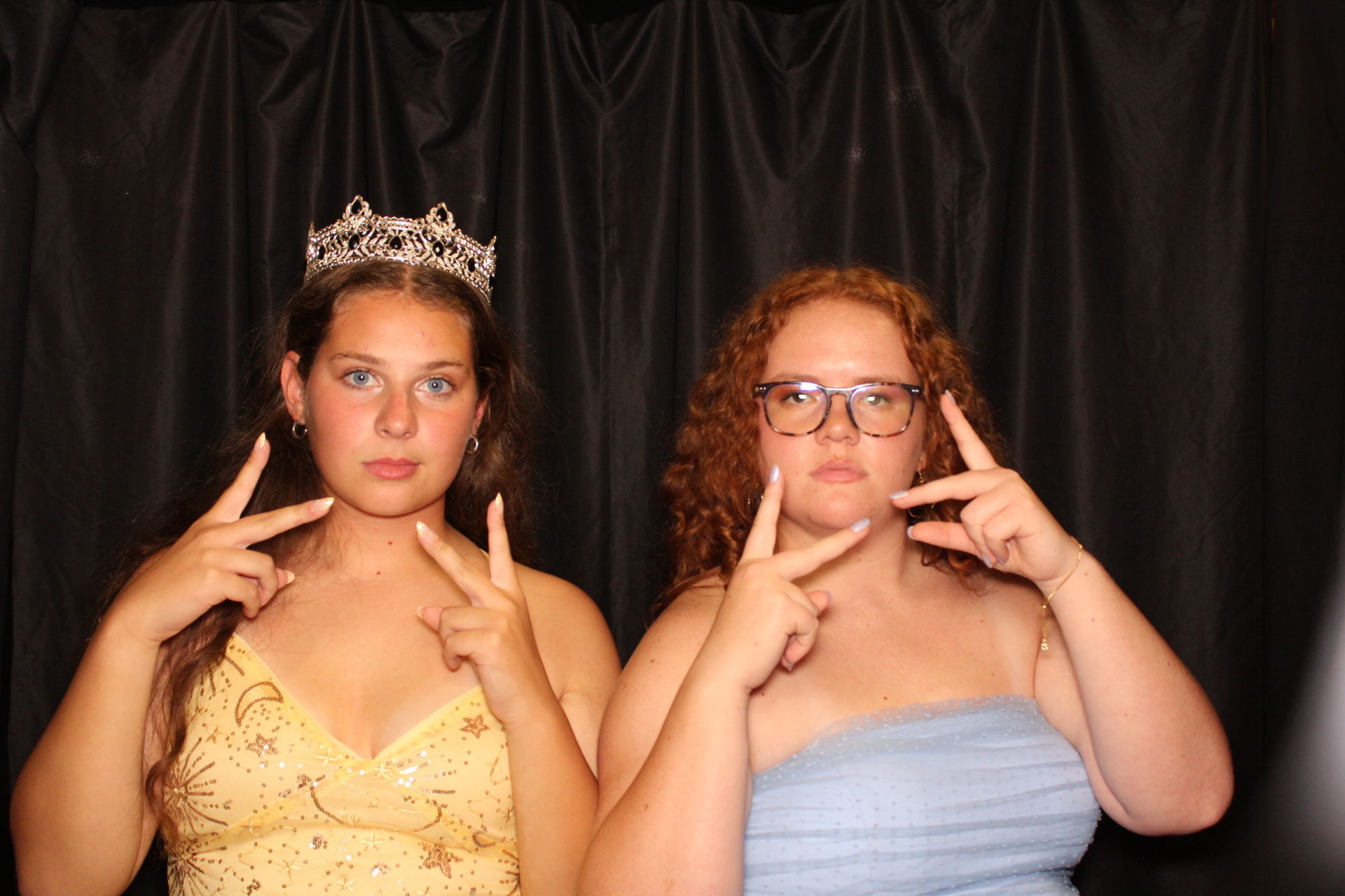 DPHS Homecoming | View more photos from the event at gallery.photoboothcincy.com/u/PhotoBoothCincy/DPHS-Homecoming