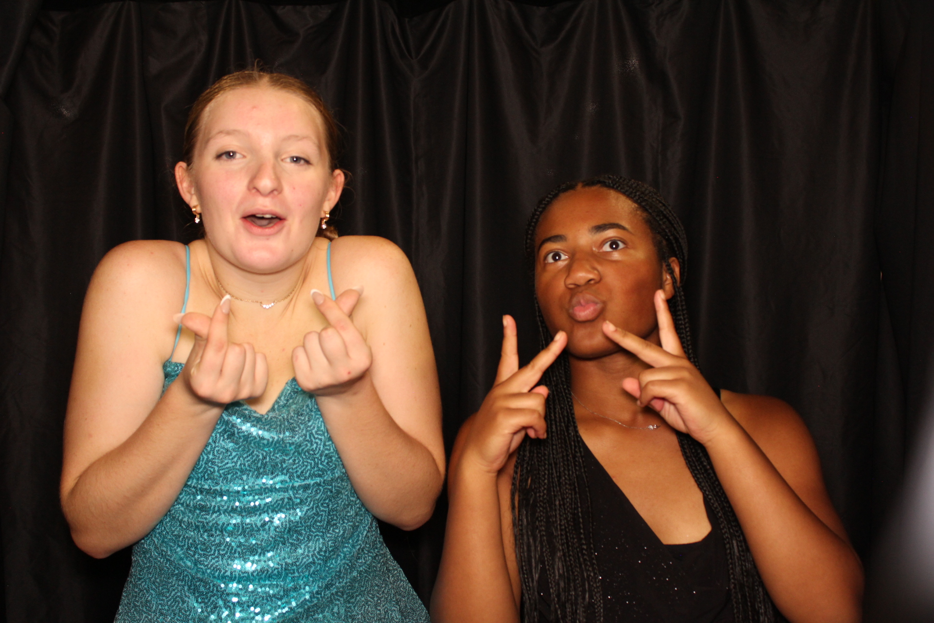 DPHS Homecoming | View more photos from the event at gallery.photoboothcincy.com/u/PhotoBoothCincy/DPHS-Homecoming