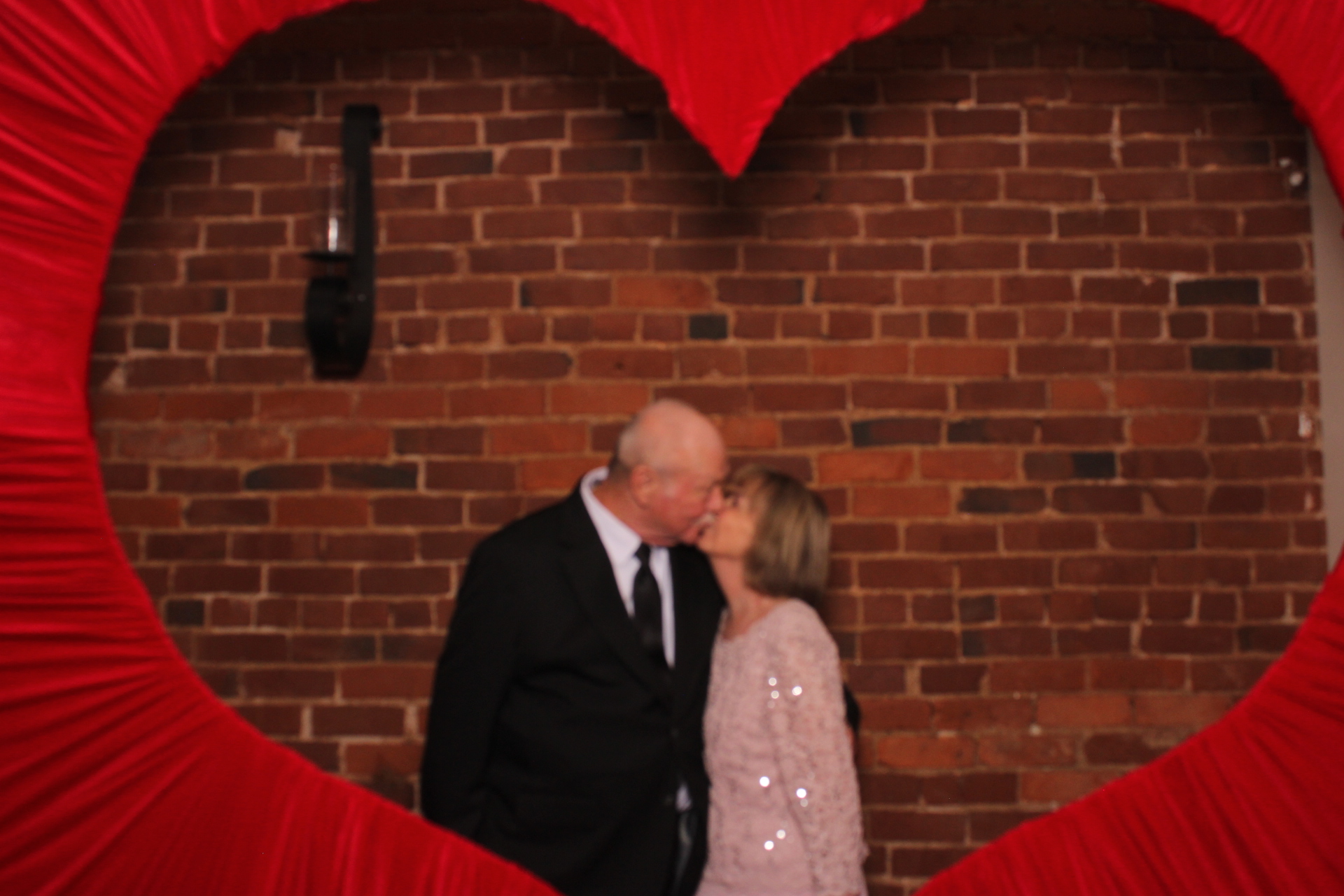 Damrons Reception | View more photos from the event at gallery.photoboothcincy.com/u/PhotoBoothCincy/Damrons-Reception