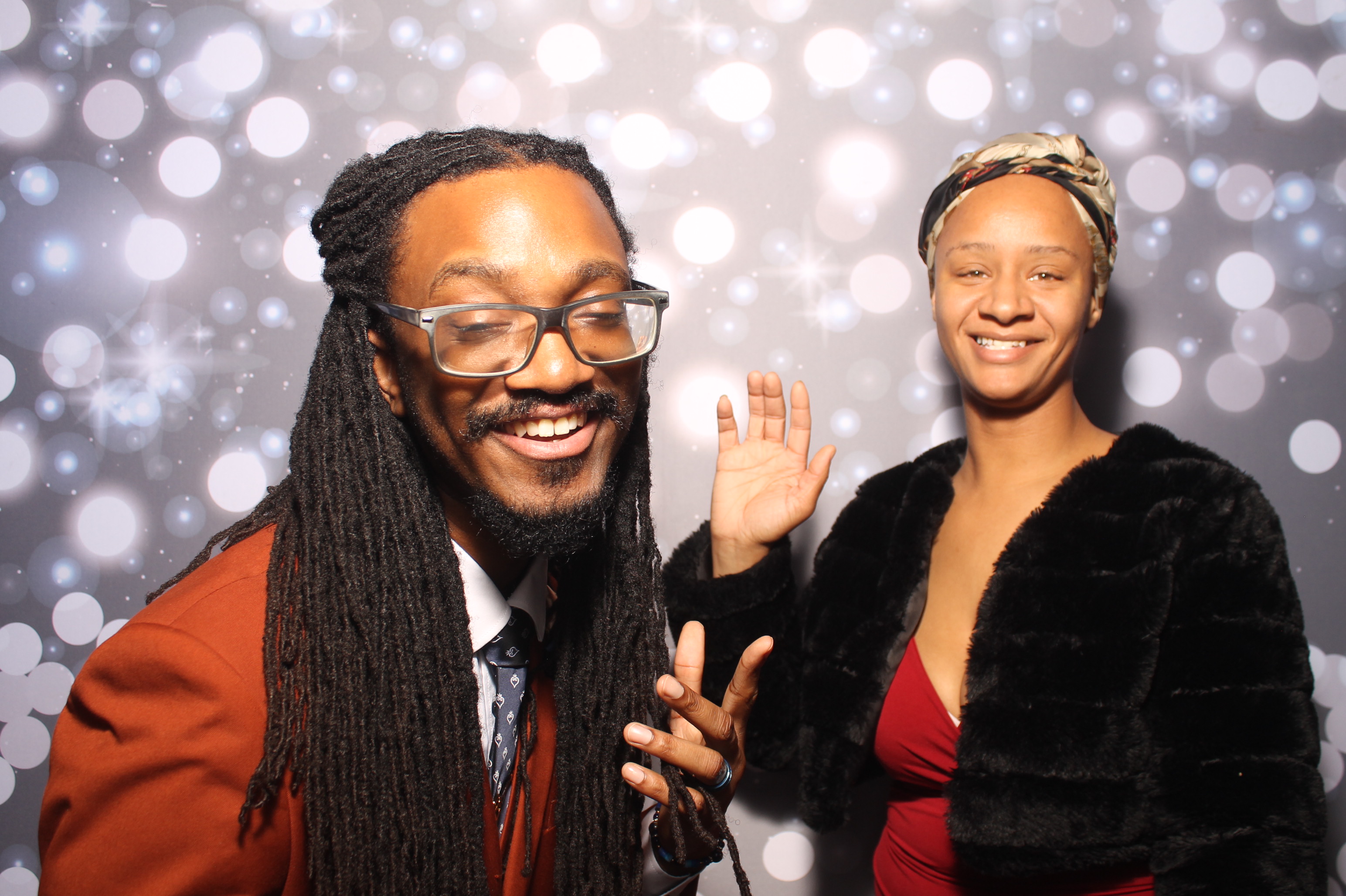 Darian & Isis | View more photos from the event at gallery.photoboothcincy.com/u/PhotoBoothCincy/Darian-Isis