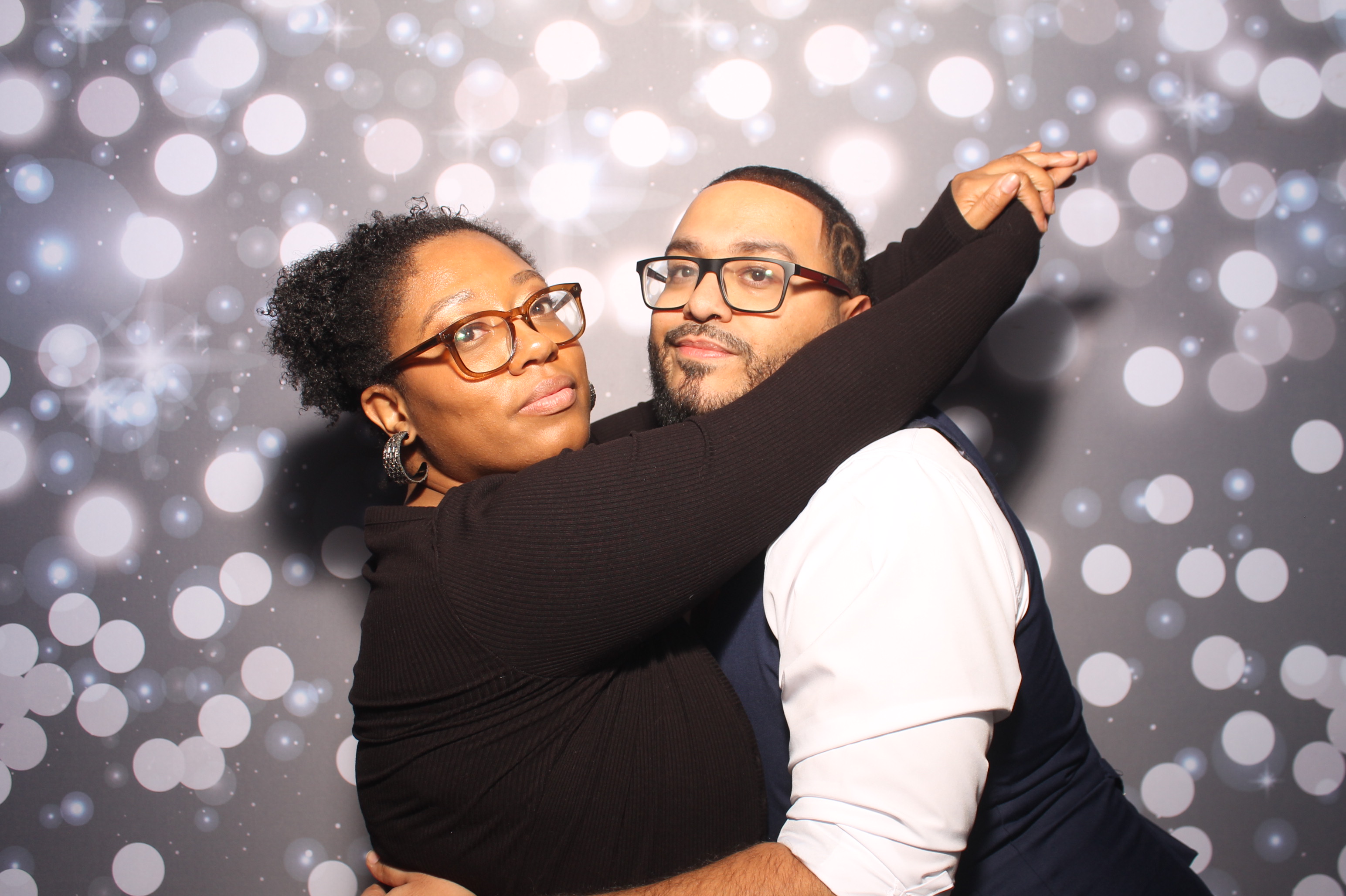 Darian & Isis | View more photos from the event at gallery.photoboothcincy.com/u/PhotoBoothCincy/Darian-Isis