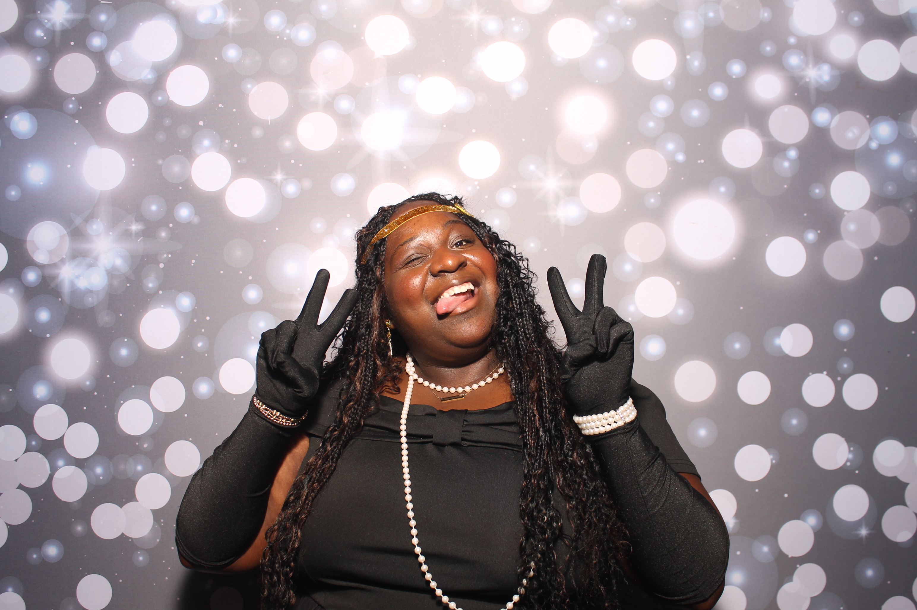 Darian & Isis | View more photos from the event at gallery.photoboothcincy.com/u/PhotoBoothCincy/Darian-Isis
