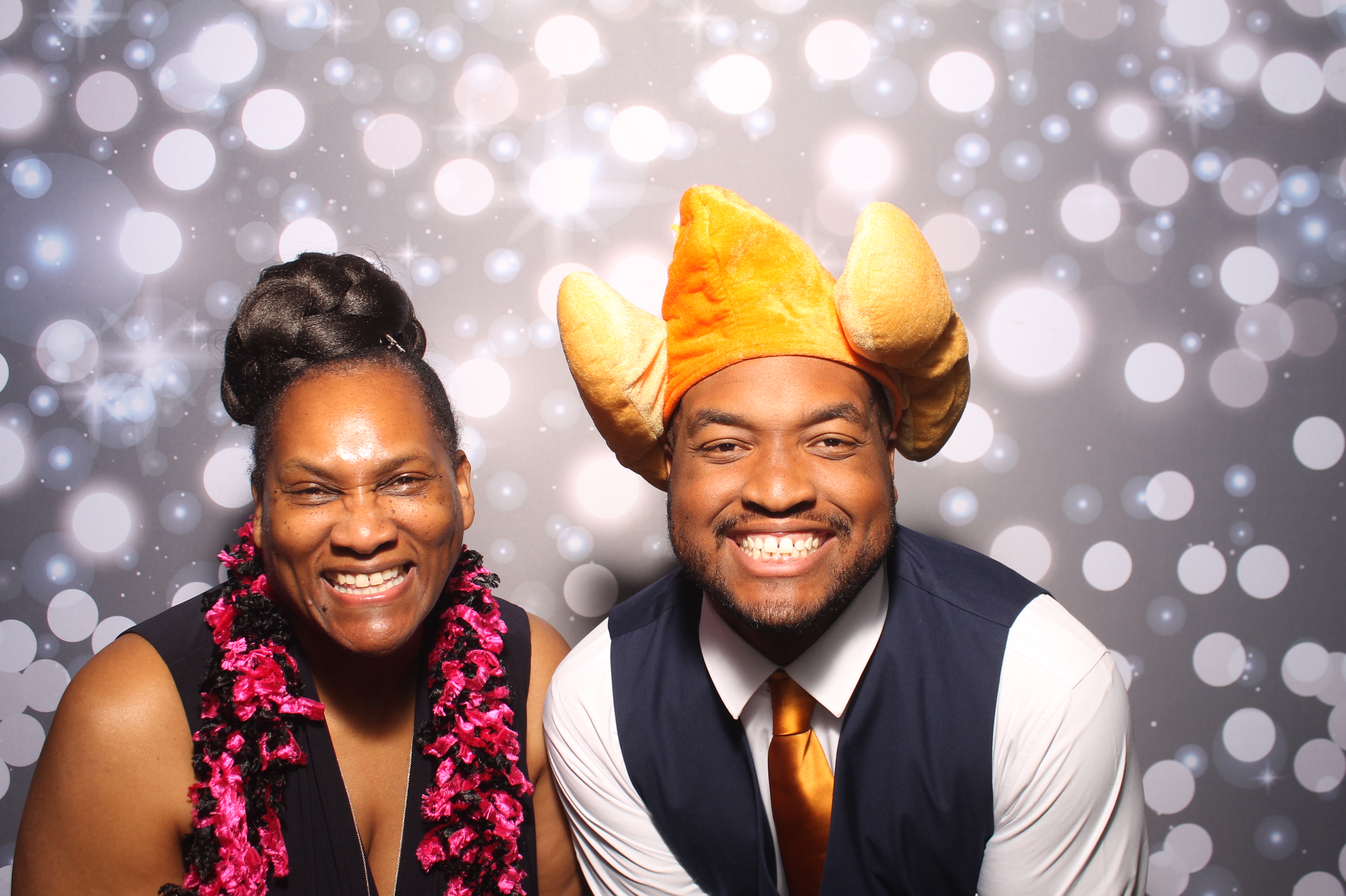 Darian & Isis | View more photos from the event at gallery.photoboothcincy.com/u/PhotoBoothCincy/Darian-Isis