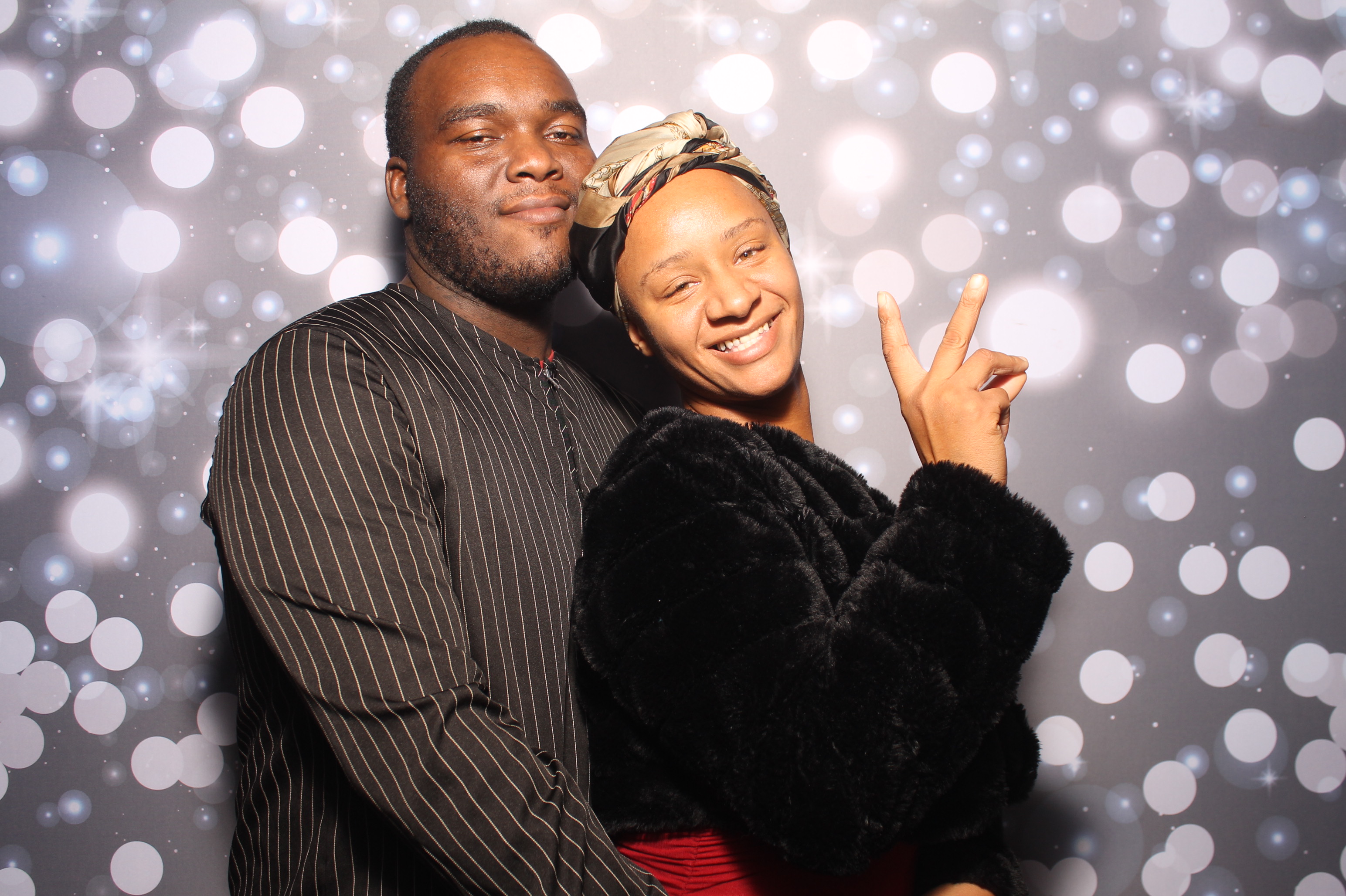 Darian & Isis | View more photos from the event at gallery.photoboothcincy.com/u/PhotoBoothCincy/Darian-Isis