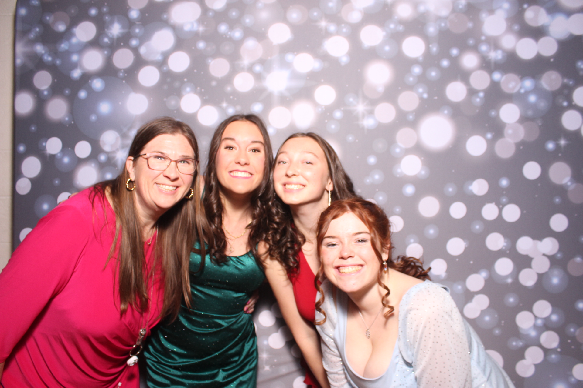 Deer Park Gala | View more photos from the event at gallery.photoboothcincy.com/u/PhotoBoothCincy/Deer-Park-Gala