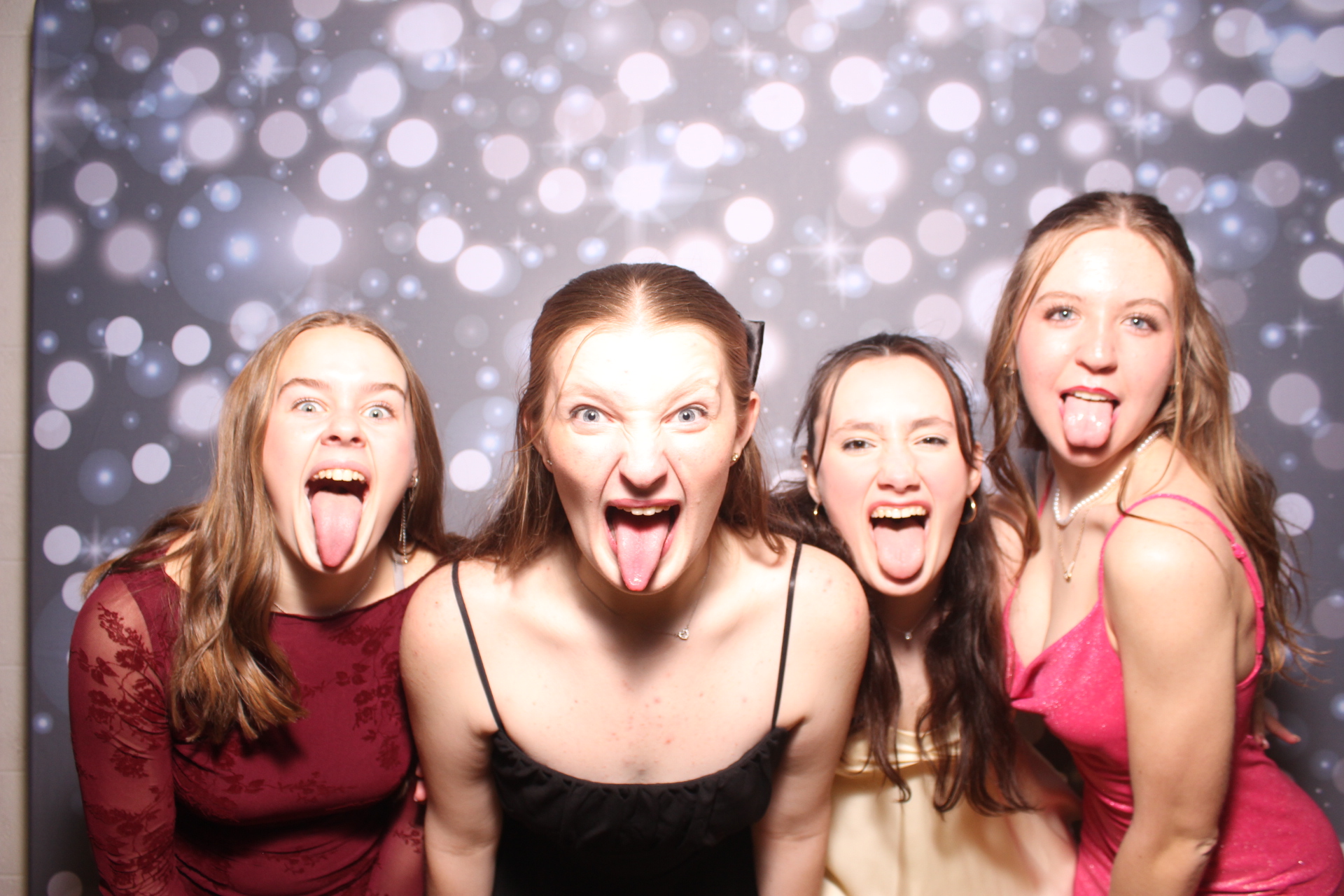 Deer Park Gala | View more photos from the event at gallery.photoboothcincy.com/u/PhotoBoothCincy/Deer-Park-Gala