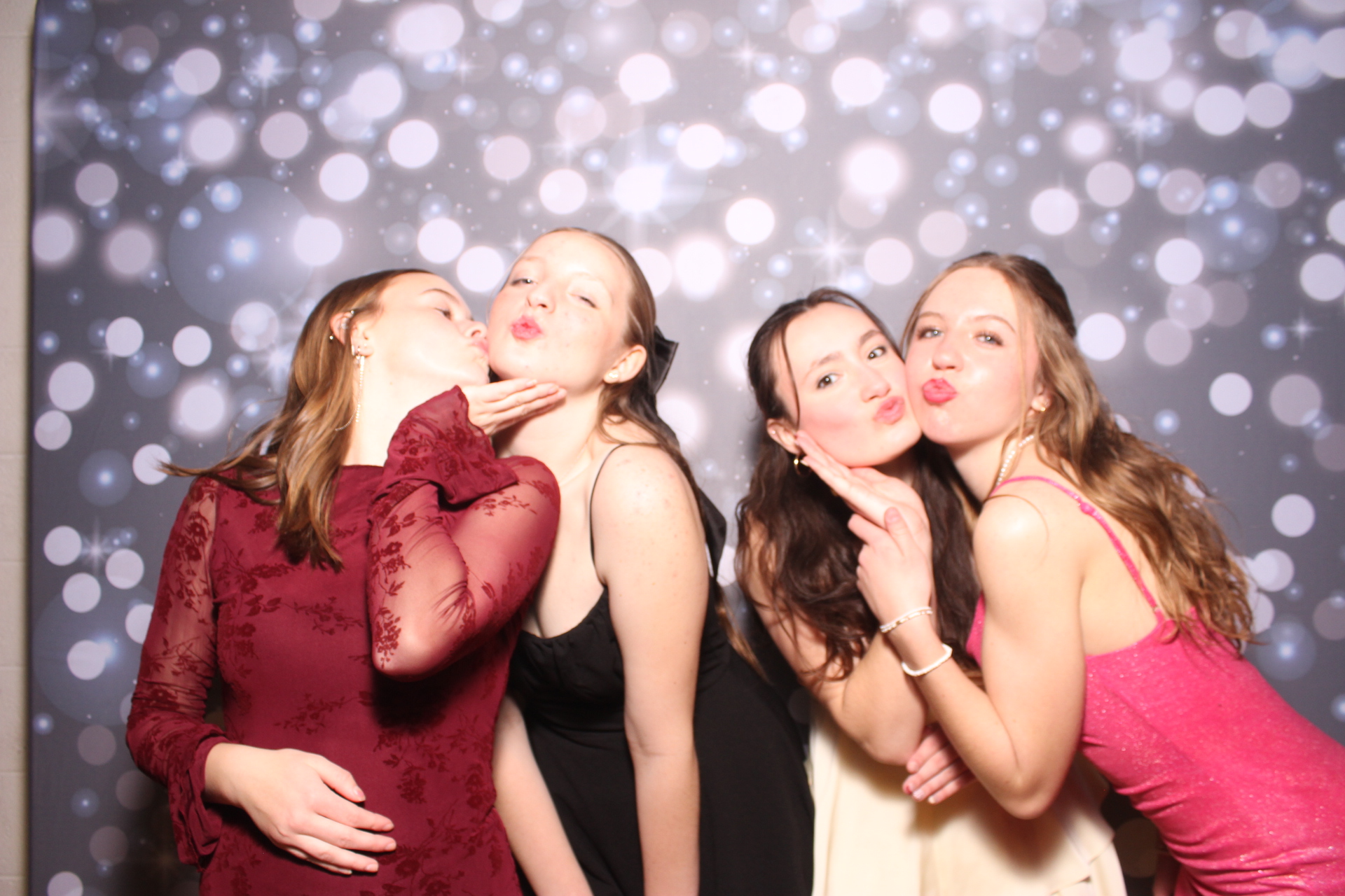 Deer Park Gala | View more photos from the event at gallery.photoboothcincy.com/u/PhotoBoothCincy/Deer-Park-Gala