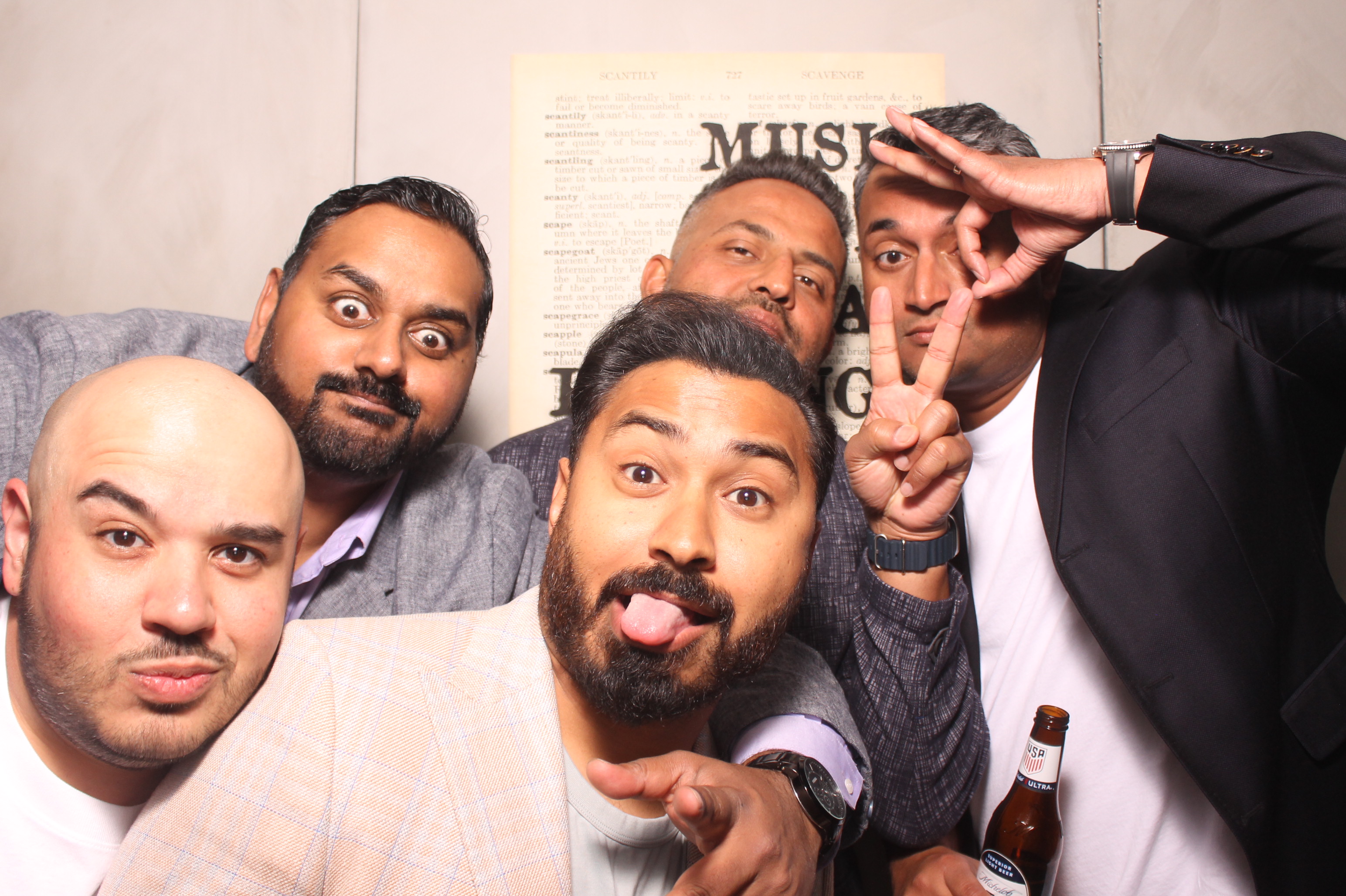 Devesh's 40th Birthday Party!! | View more photos from the event at gallery.photoboothcincy.com/u/PhotoBoothCincy/Deveshs-40th-Birthday-Party