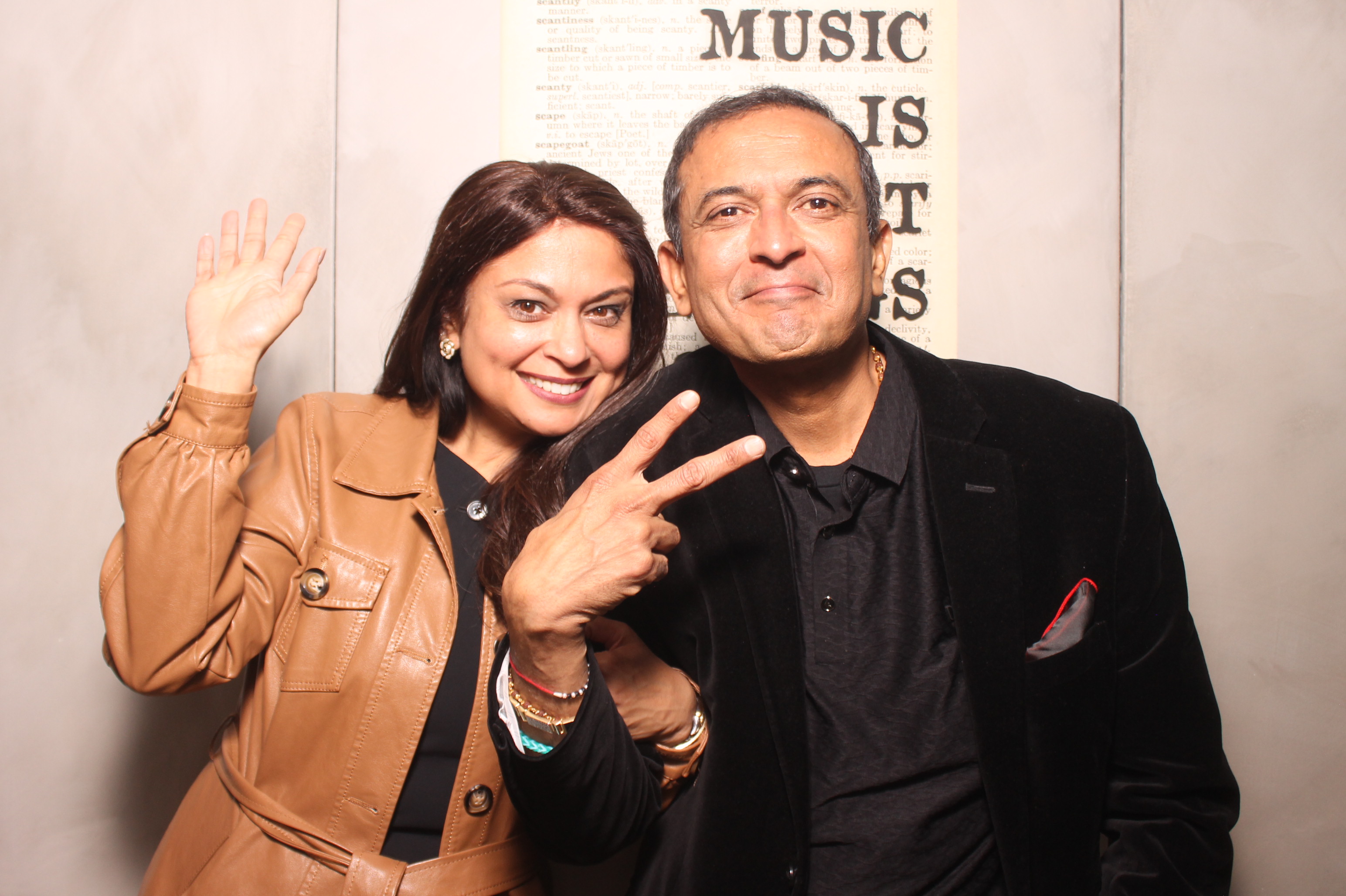 Devesh's 40th Birthday Party!! | View more photos from the event at gallery.photoboothcincy.com/u/PhotoBoothCincy/Deveshs-40th-Birthday-Party