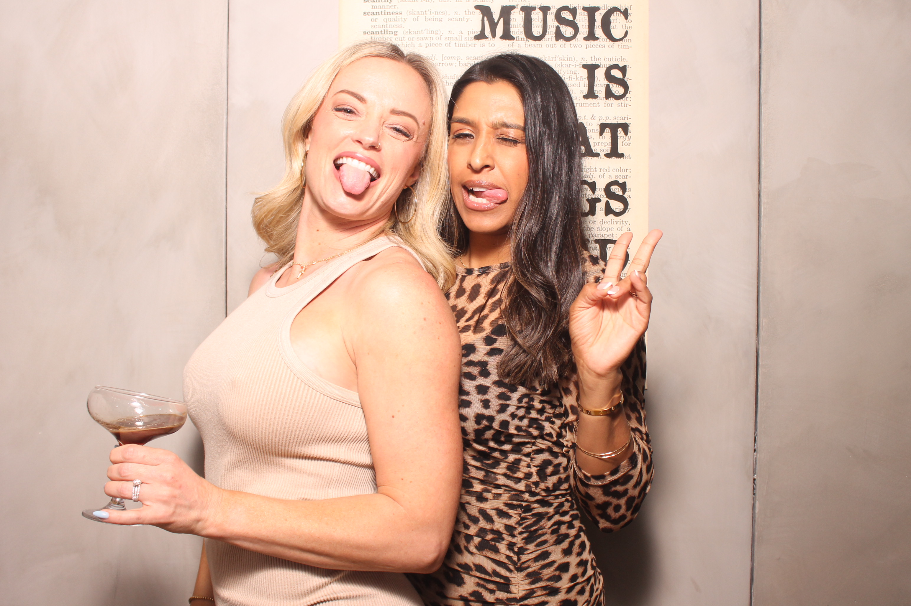 Devesh's 40th Birthday Party!! | View more photos from the event at gallery.photoboothcincy.com/u/PhotoBoothCincy/Deveshs-40th-Birthday-Party
