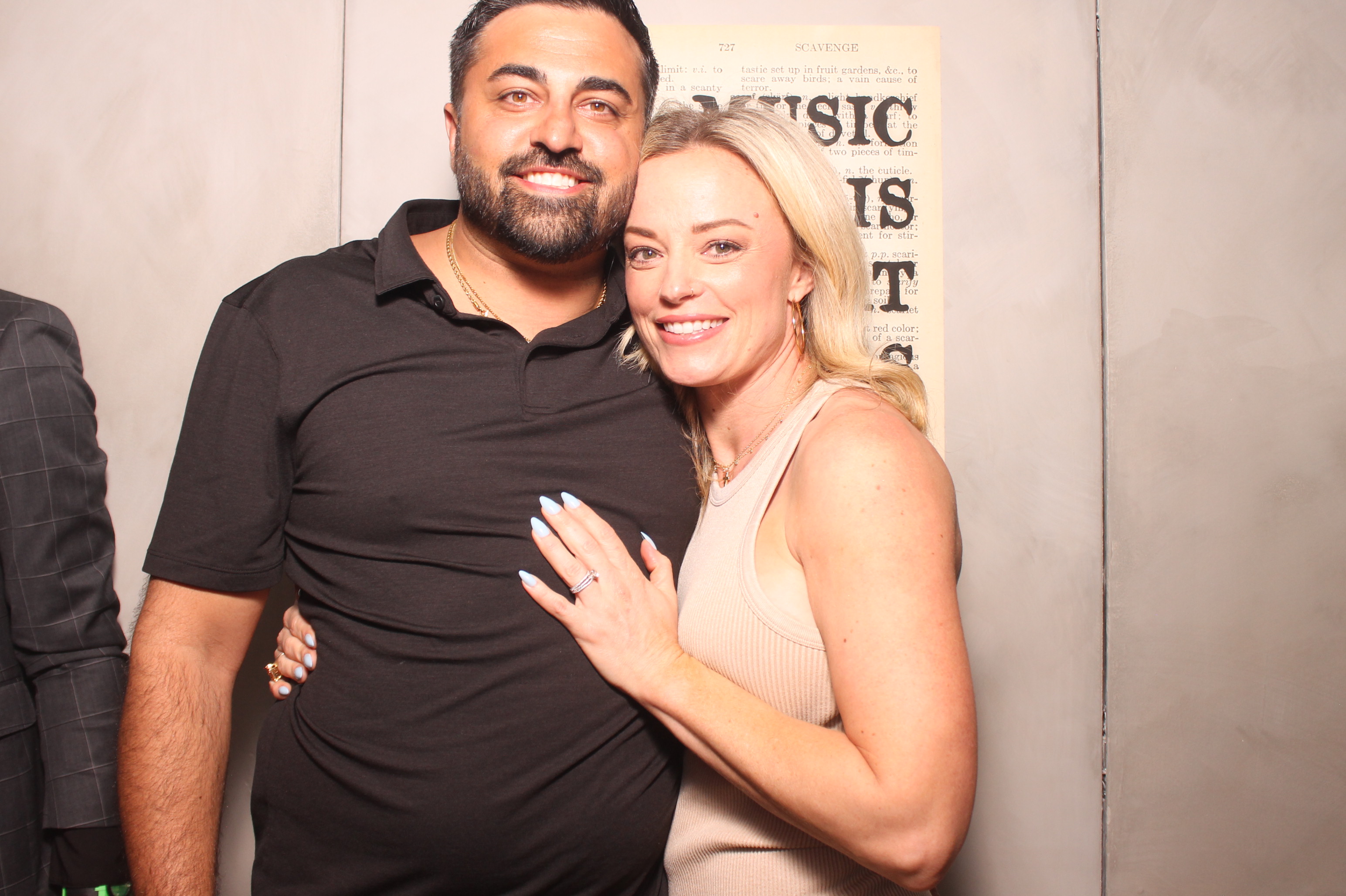 Devesh's 40th Birthday Party!! | View more photos from the event at gallery.photoboothcincy.com/u/PhotoBoothCincy/Deveshs-40th-Birthday-Party