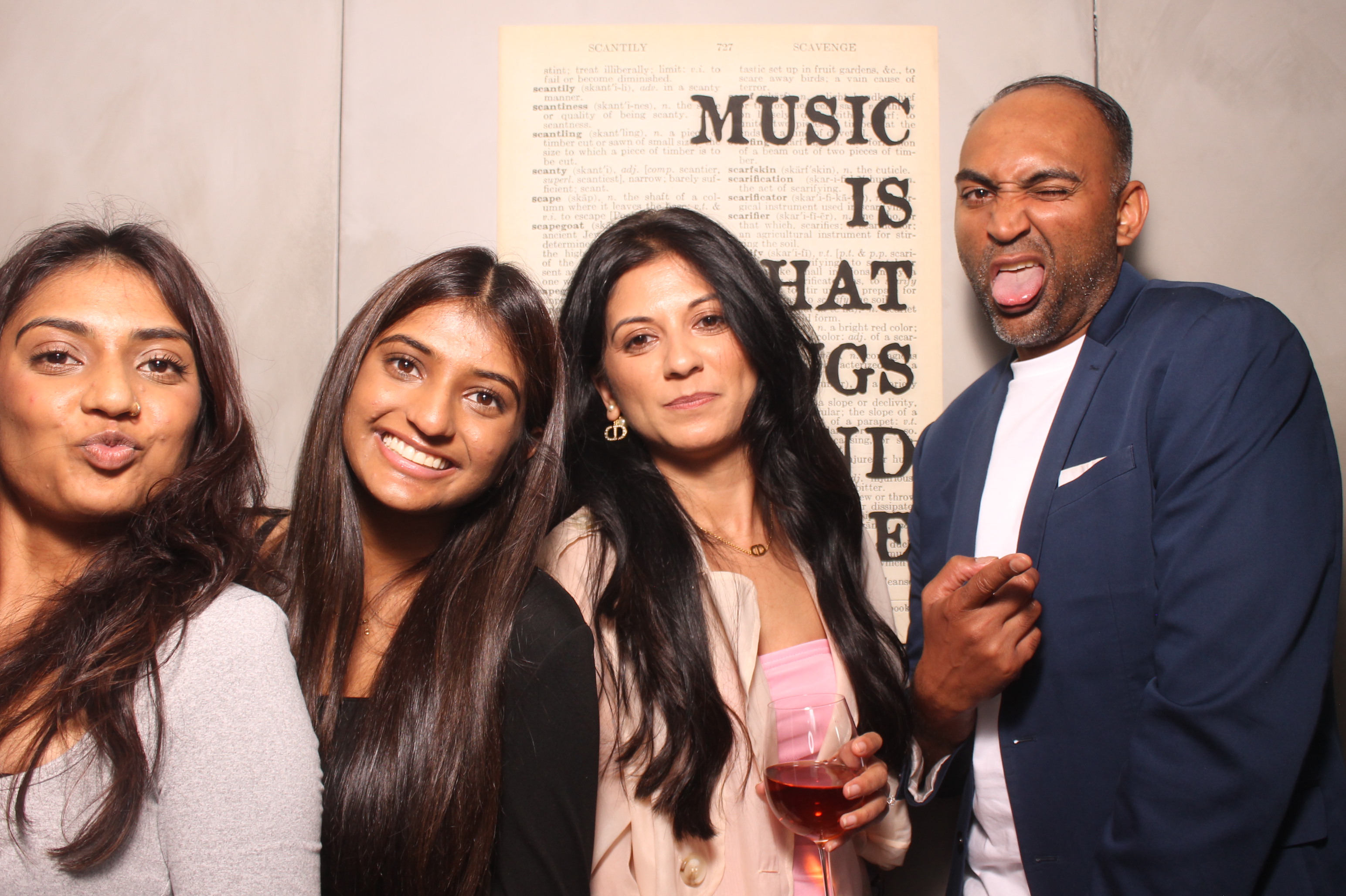 Devesh's 40th Birthday Party!! | View more photos from the event at gallery.photoboothcincy.com/u/PhotoBoothCincy/Deveshs-40th-Birthday-Party