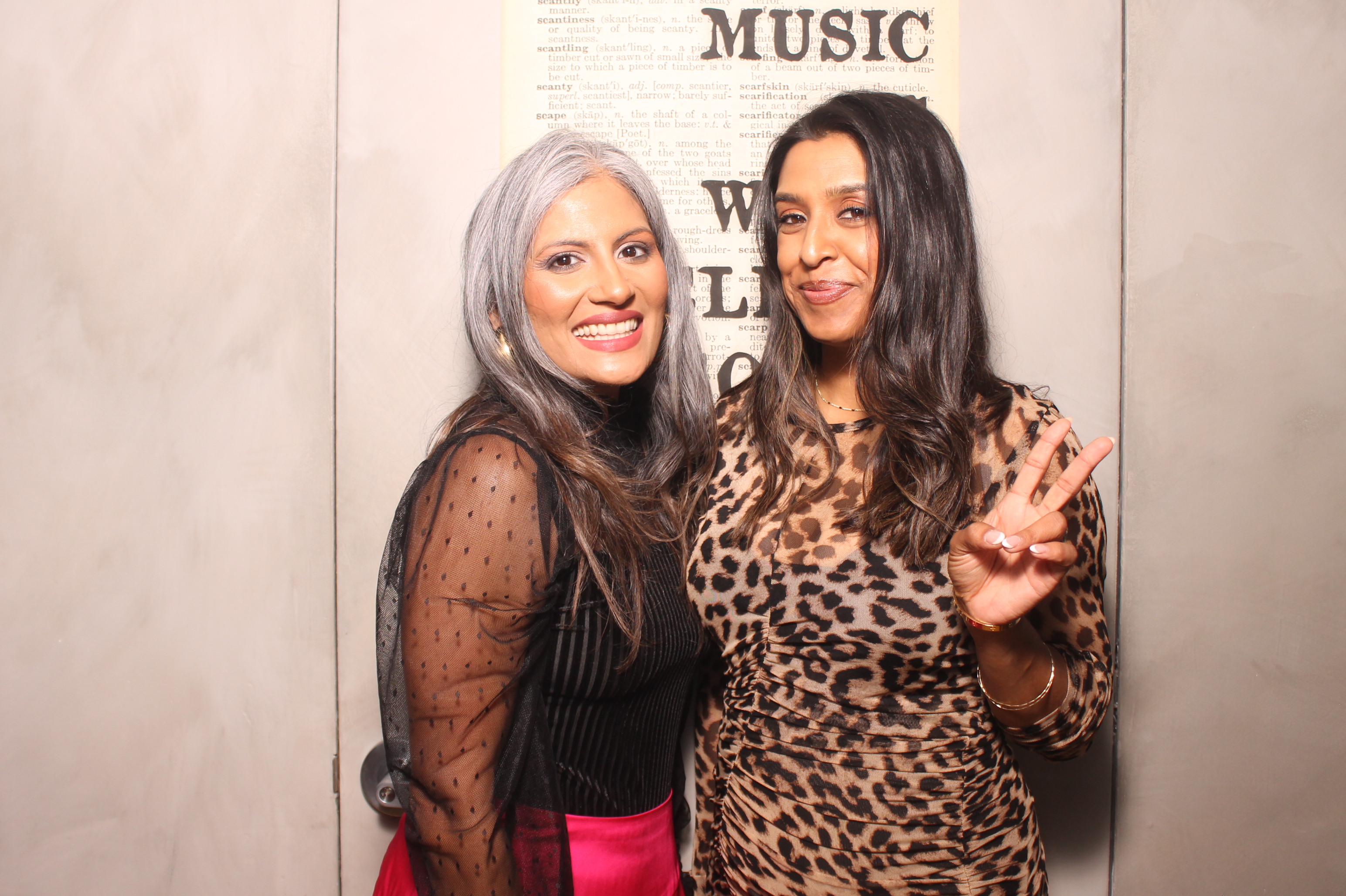 Devesh's 40th Birthday Party!! | View more photos from the event at gallery.photoboothcincy.com/u/PhotoBoothCincy/Deveshs-40th-Birthday-Party