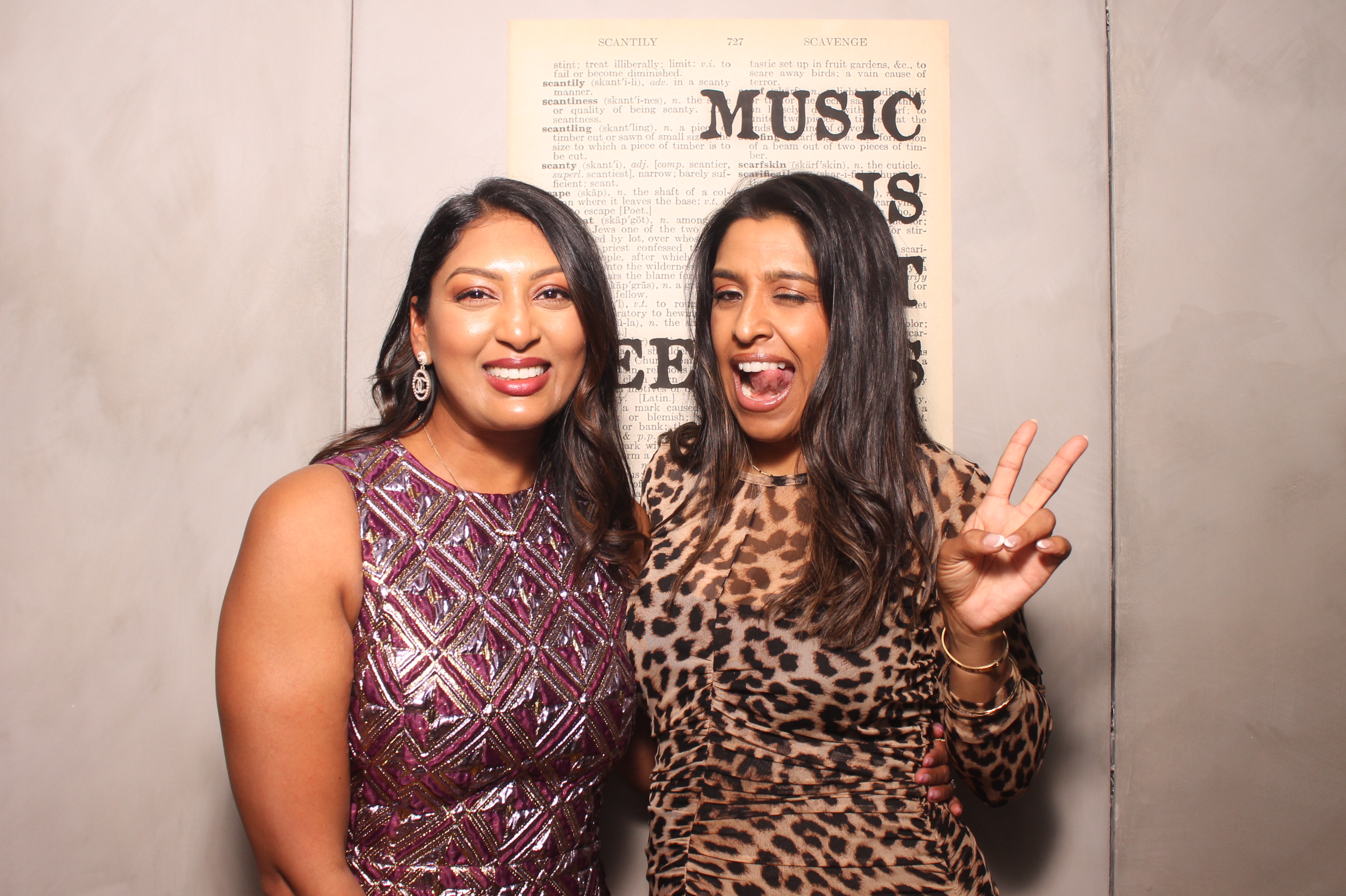 Devesh's 40th Birthday Party!! | View more photos from the event at gallery.photoboothcincy.com/u/PhotoBoothCincy/Deveshs-40th-Birthday-Party