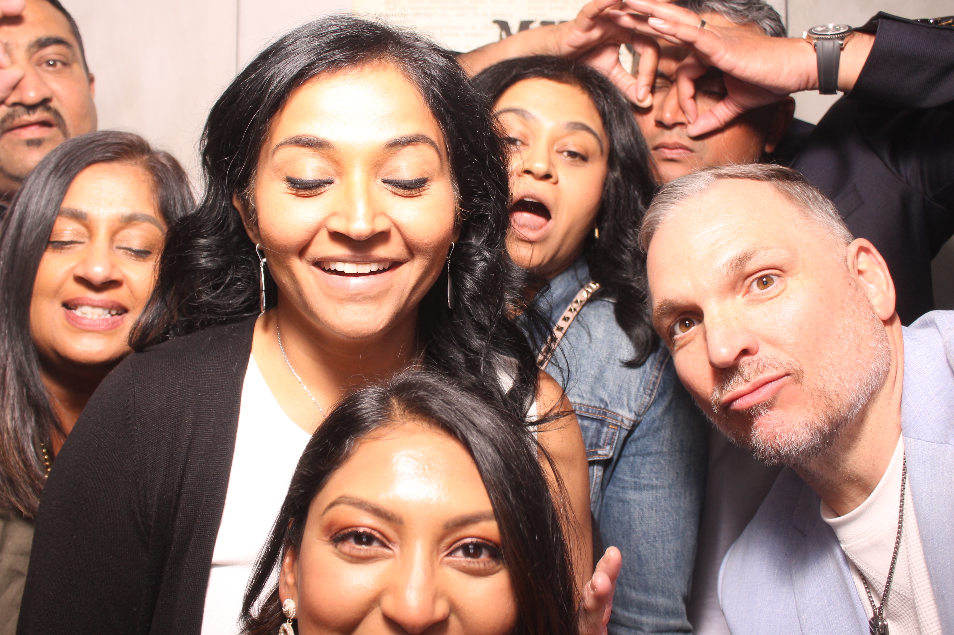 Devesh's 40th Birthday Party!! | View more photos from the event at gallery.photoboothcincy.com/u/PhotoBoothCincy/Deveshs-40th-Birthday-Party