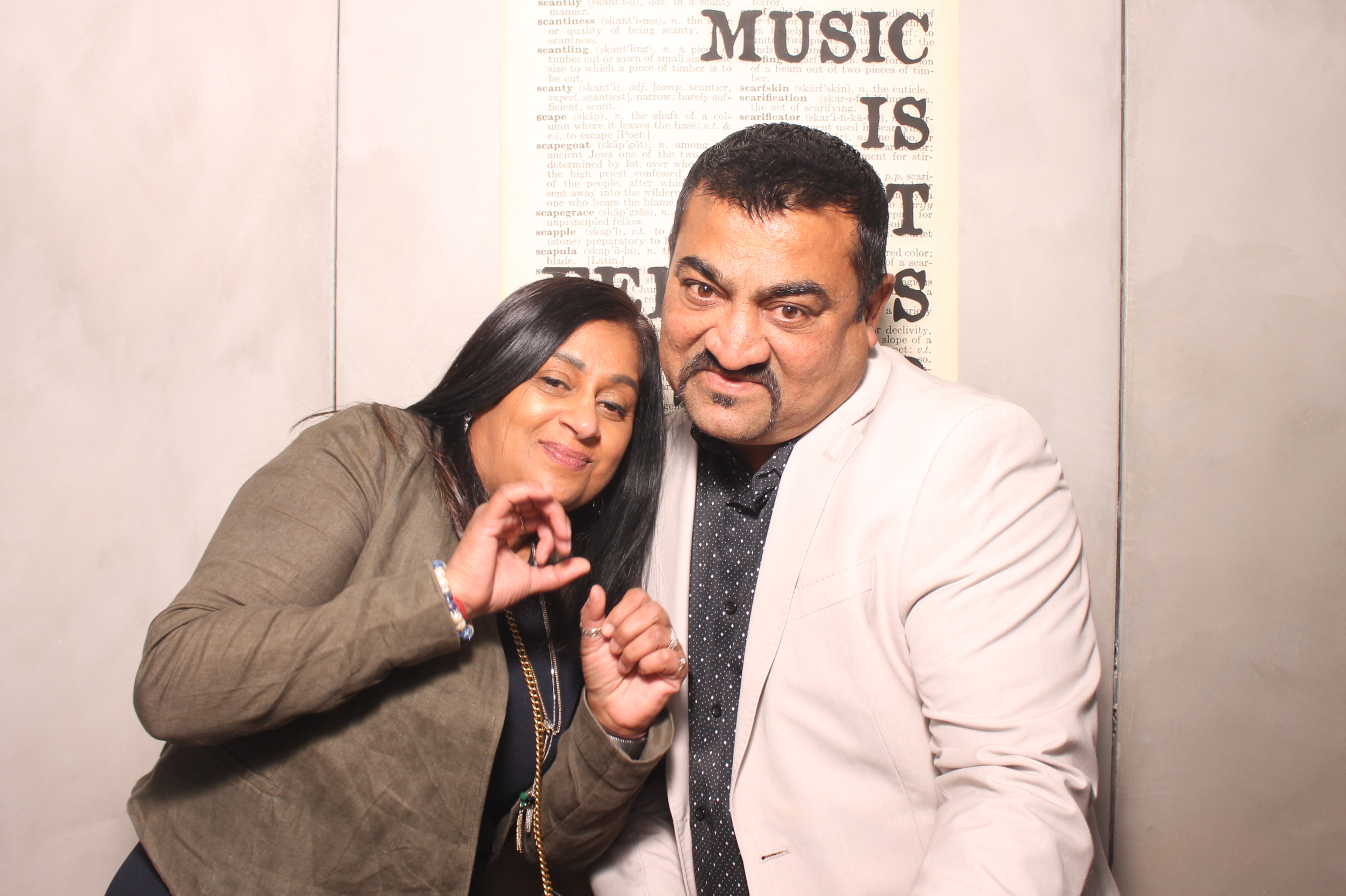 Devesh's 40th Birthday Party!! | View more photos from the event at gallery.photoboothcincy.com/u/PhotoBoothCincy/Deveshs-40th-Birthday-Party