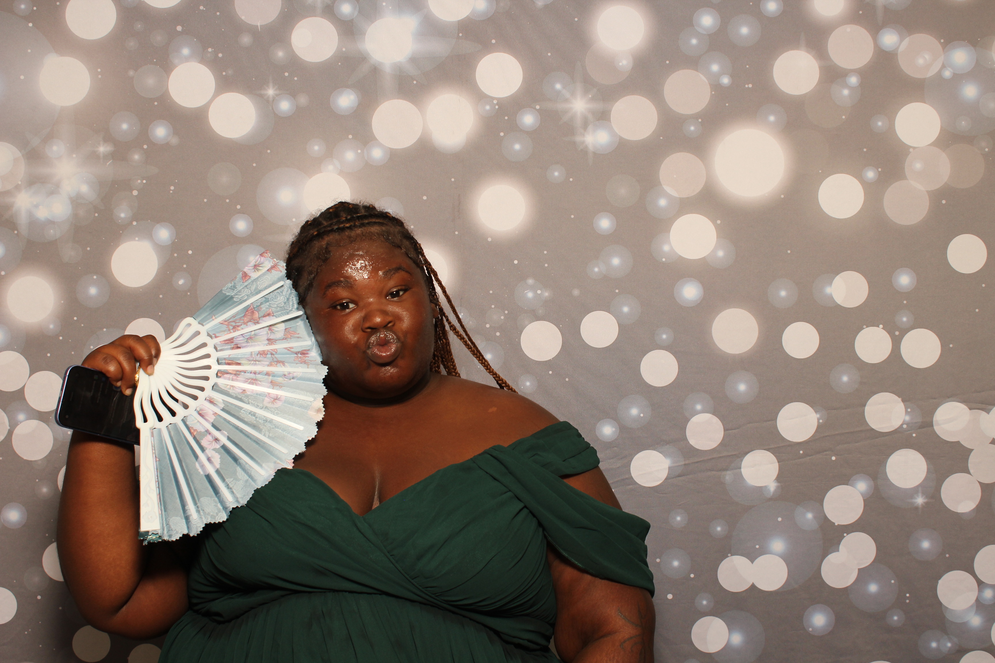 Dion & Beth 10 Year Anniversary | View more photos from the event at gallery.photoboothcincy.com/u/PhotoBoothCincy/Dion-Beth-10-Year-Anniversary