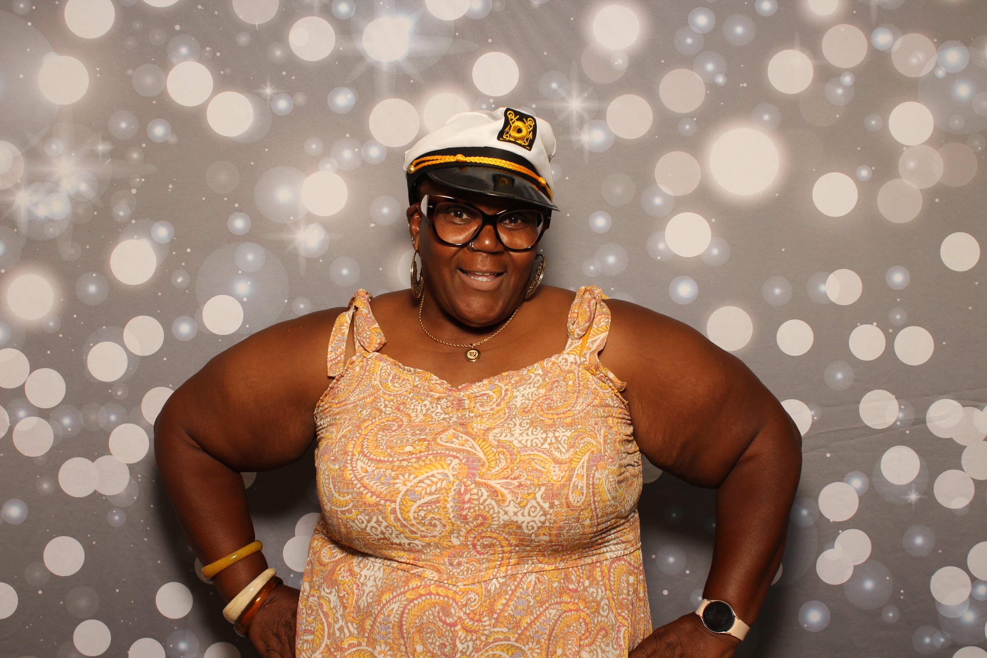 Dion & Beth 10 Year Anniversary | View more photos from the event at gallery.photoboothcincy.com/u/PhotoBoothCincy/Dion-Beth-10-Year-Anniversary