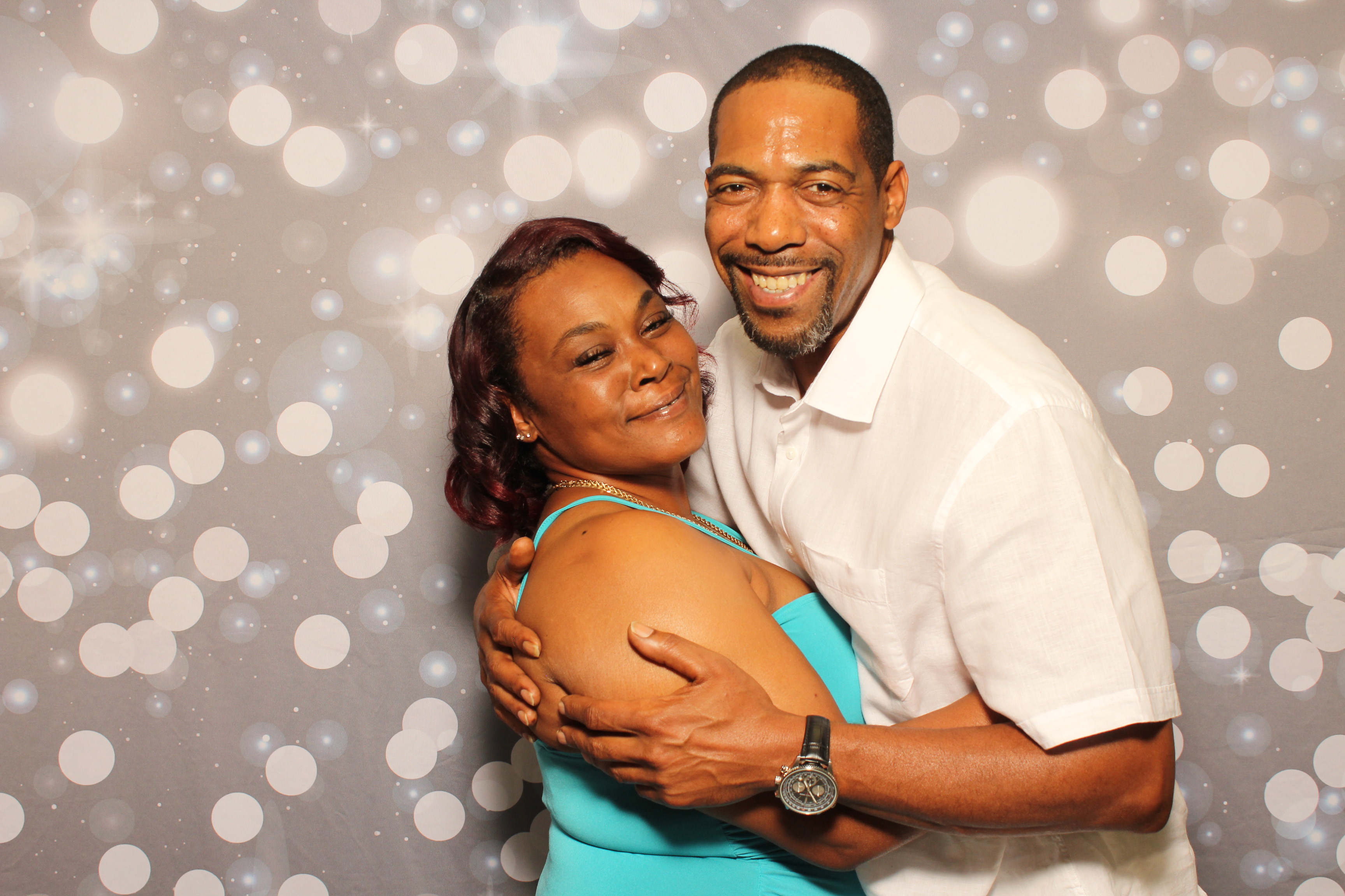 Dion & Beth 10 Year Anniversary | View more photos from the event at gallery.photoboothcincy.com/u/PhotoBoothCincy/Dion-Beth-10-Year-Anniversary