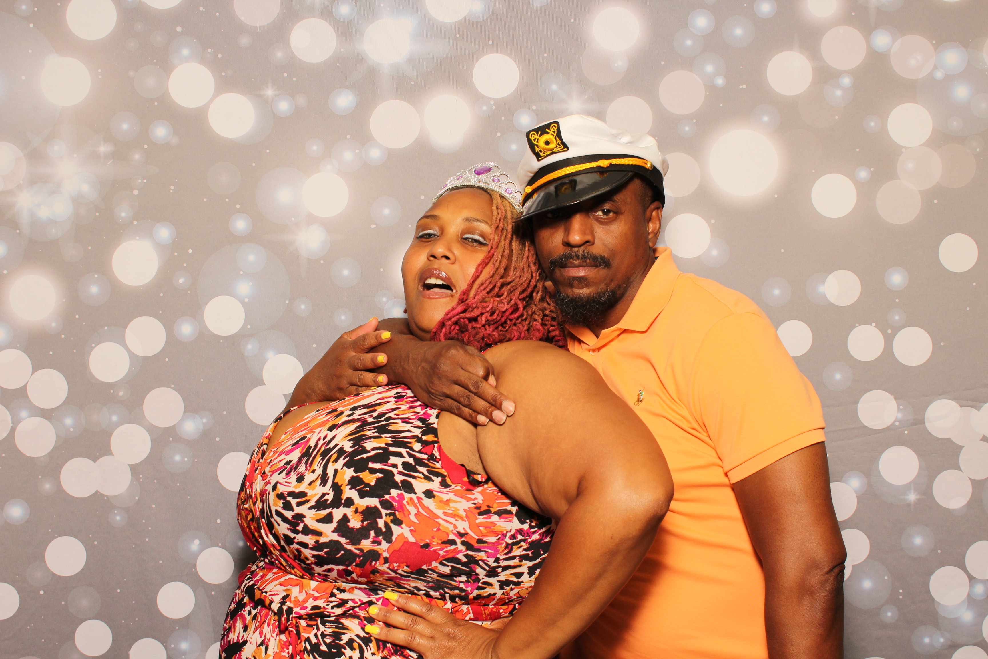 Dion & Beth 10 Year Anniversary | View more photos from the event at gallery.photoboothcincy.com/u/PhotoBoothCincy/Dion-Beth-10-Year-Anniversary