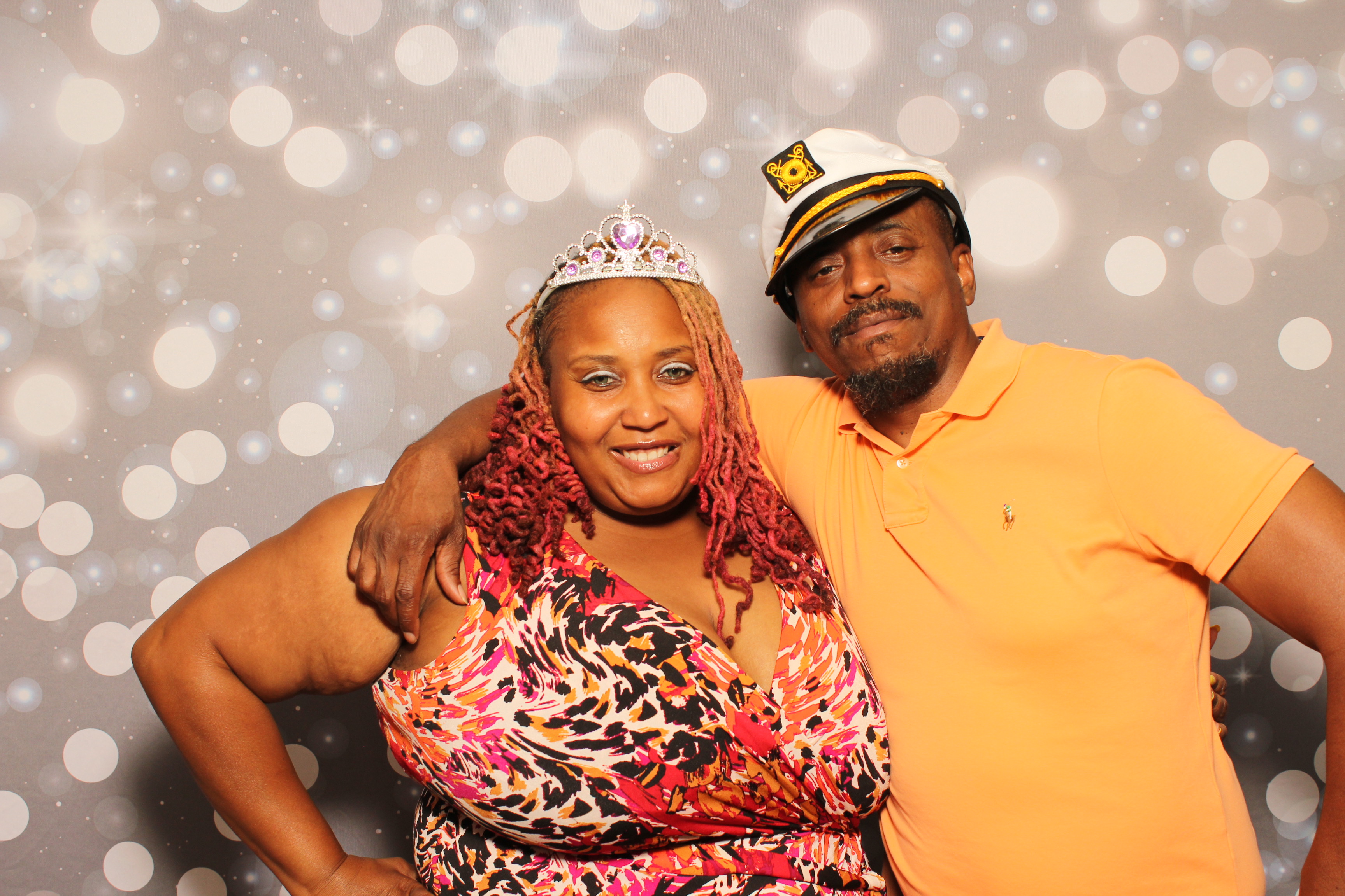 Dion & Beth 10 Year Anniversary | View more photos from the event at gallery.photoboothcincy.com/u/PhotoBoothCincy/Dion-Beth-10-Year-Anniversary