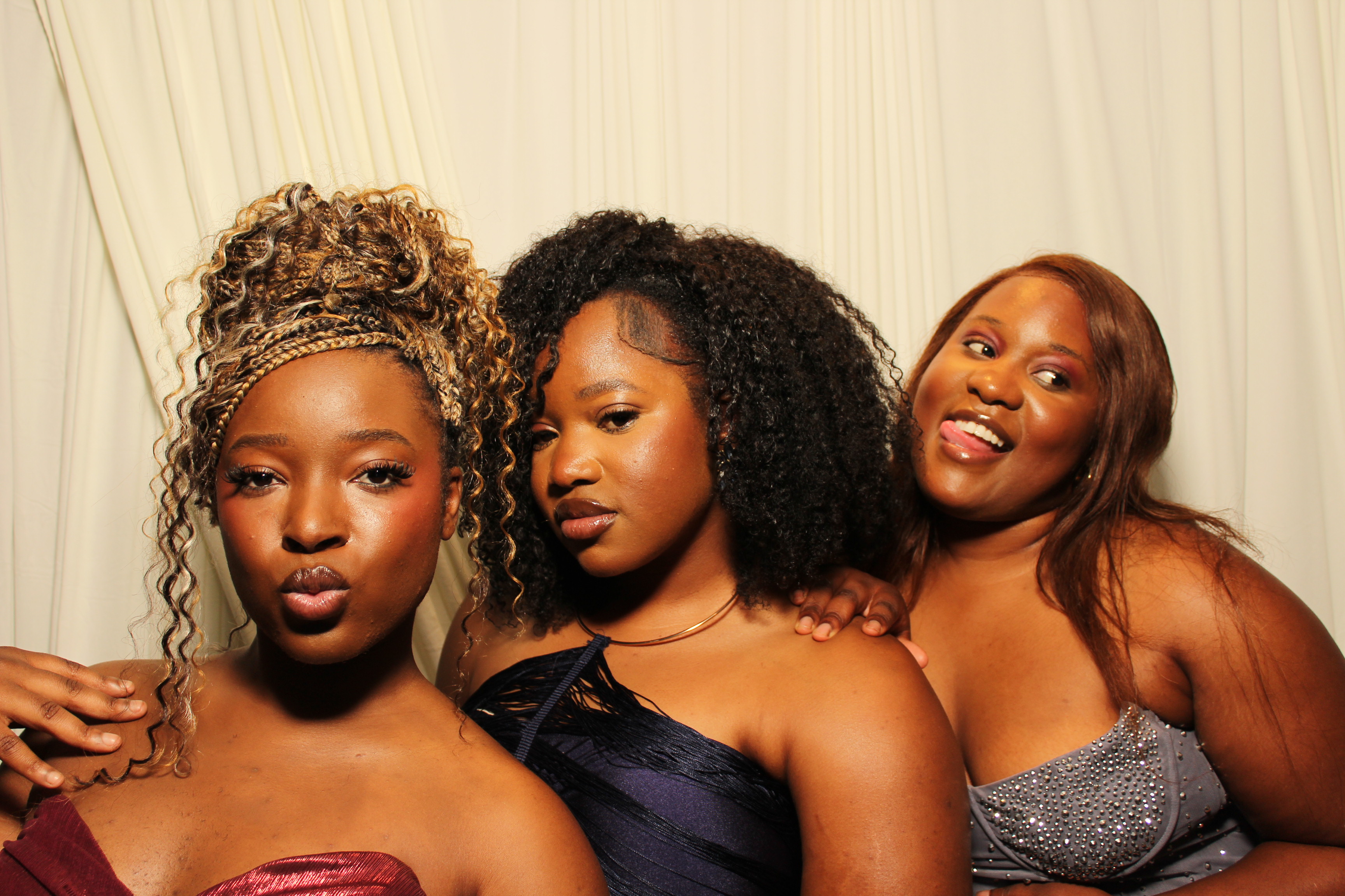 Divine Heritier | View more photos from the event at gallery.photoboothcincy.com/u/PhotoBoothCincy/Divine-Heritier