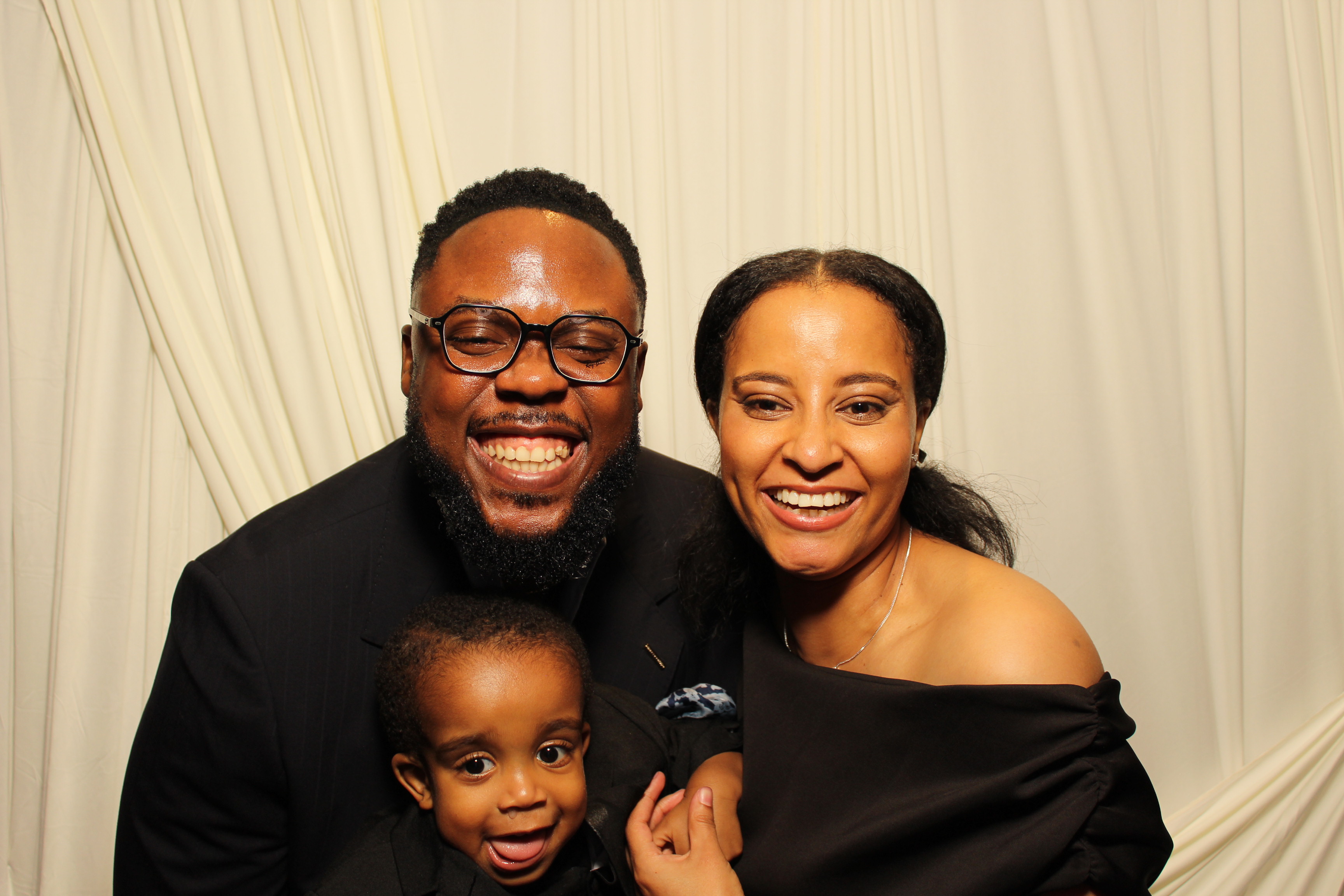 Divine Heritier | View more photos from the event at gallery.photoboothcincy.com/u/PhotoBoothCincy/Divine-Heritier