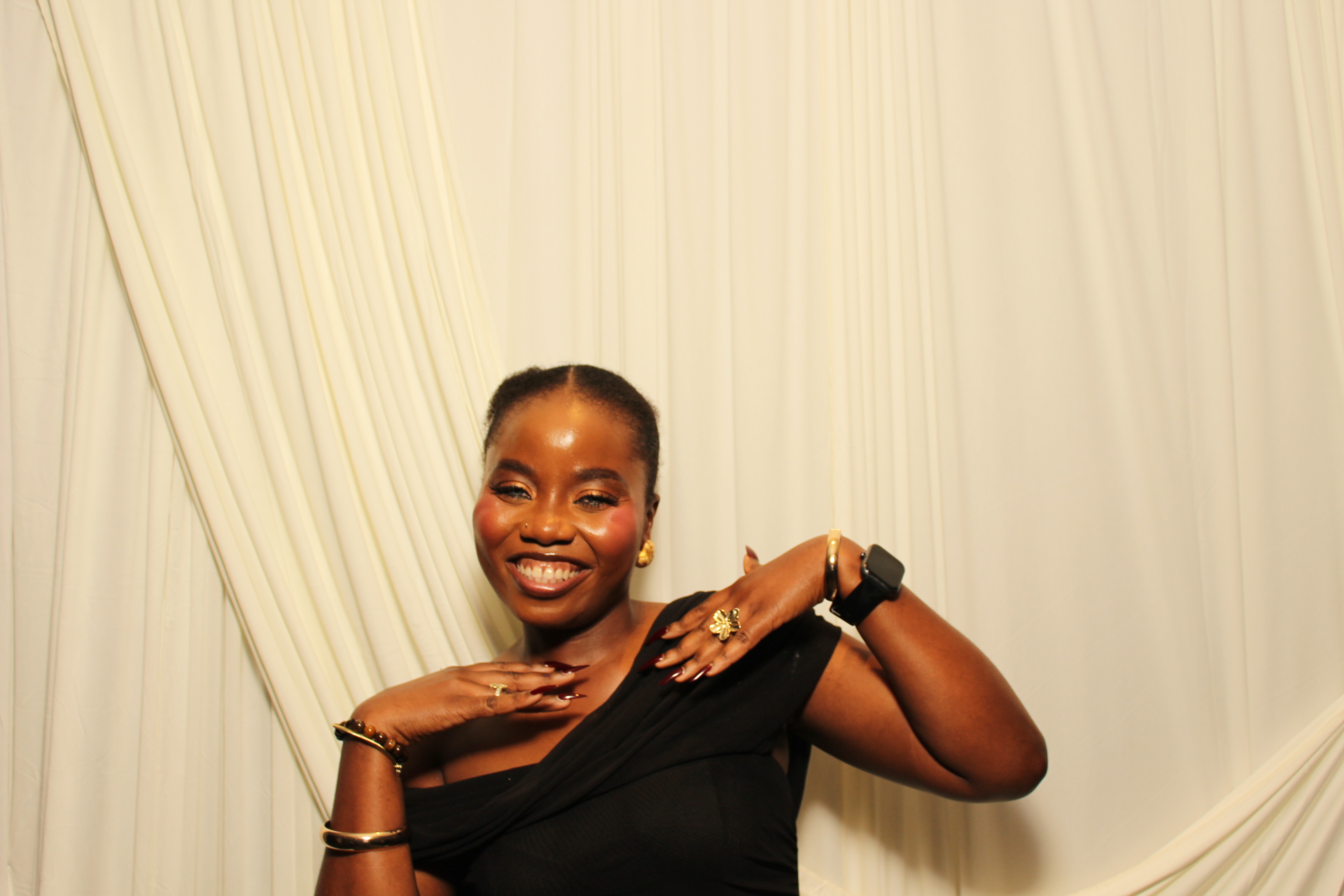 Divine Heritier | View more photos from the event at gallery.photoboothcincy.com/u/PhotoBoothCincy/Divine-Heritier