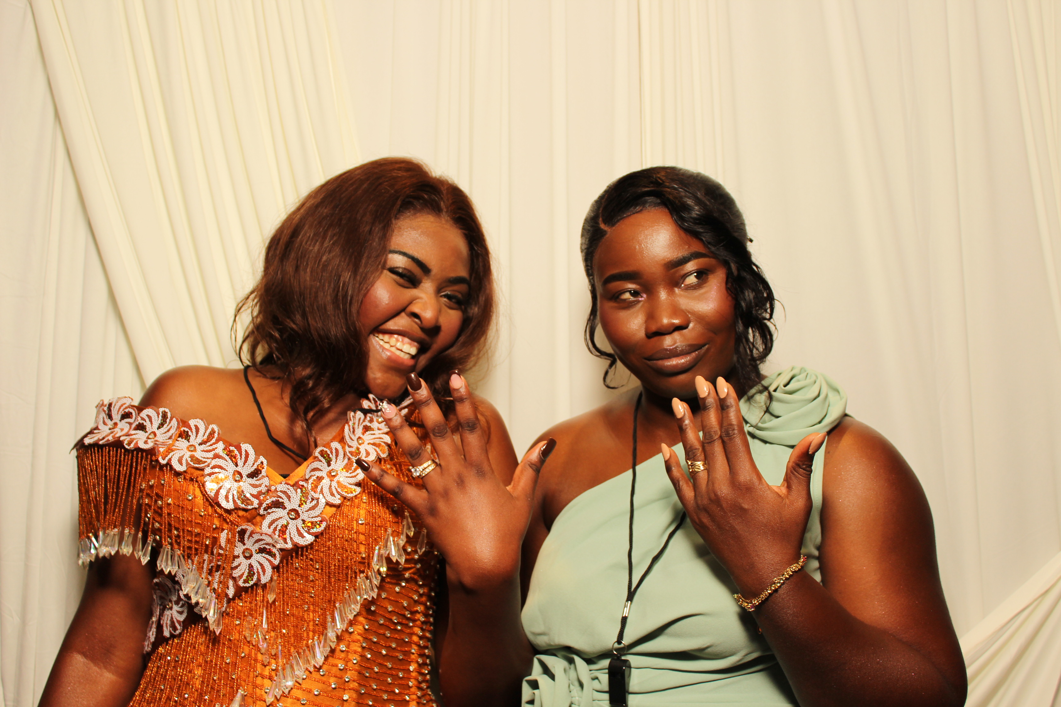 Divine Heritier | View more photos from the event at gallery.photoboothcincy.com/u/PhotoBoothCincy/Divine-Heritier