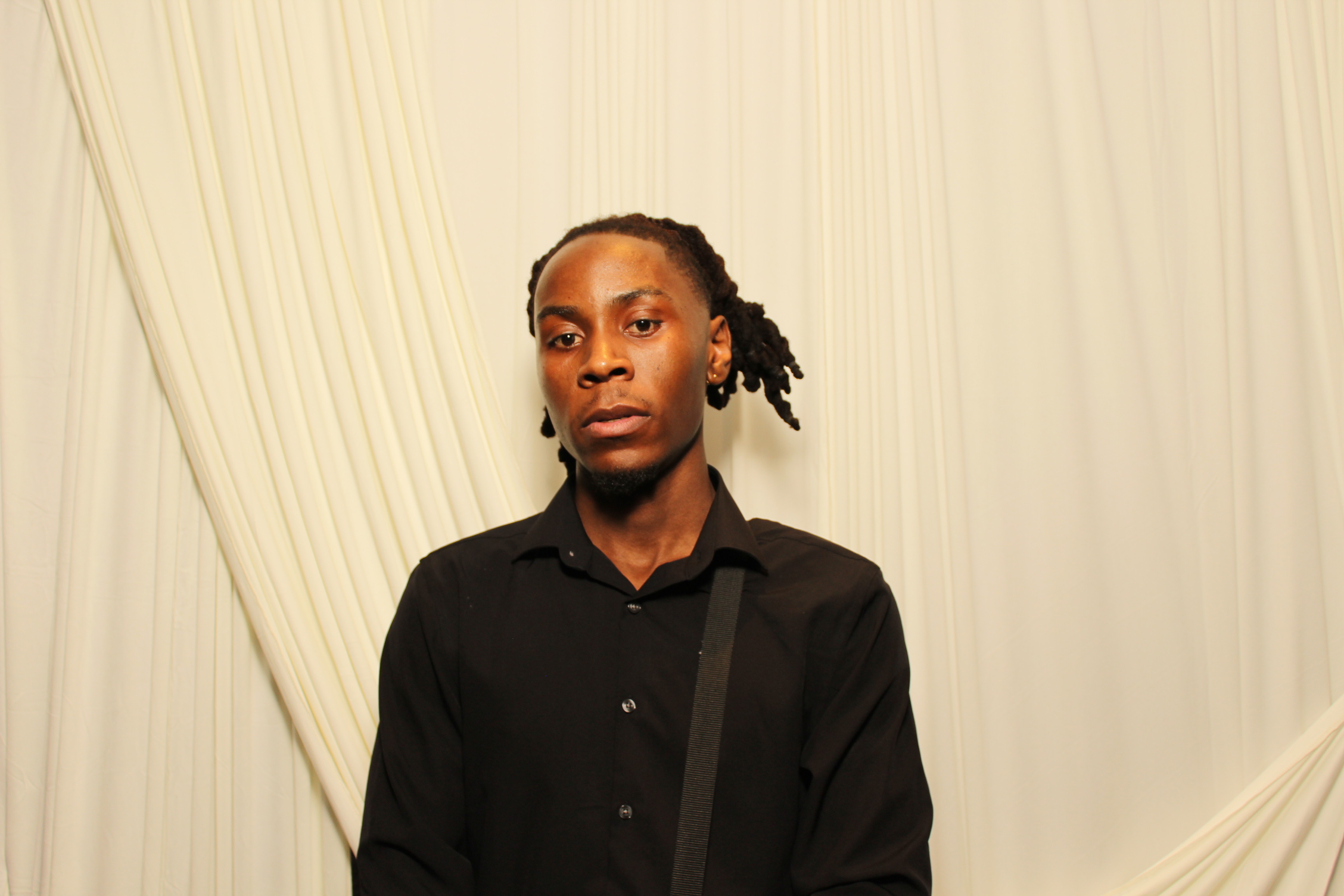 Divine Heritier | View more photos from the event at gallery.photoboothcincy.com/u/PhotoBoothCincy/Divine-Heritier