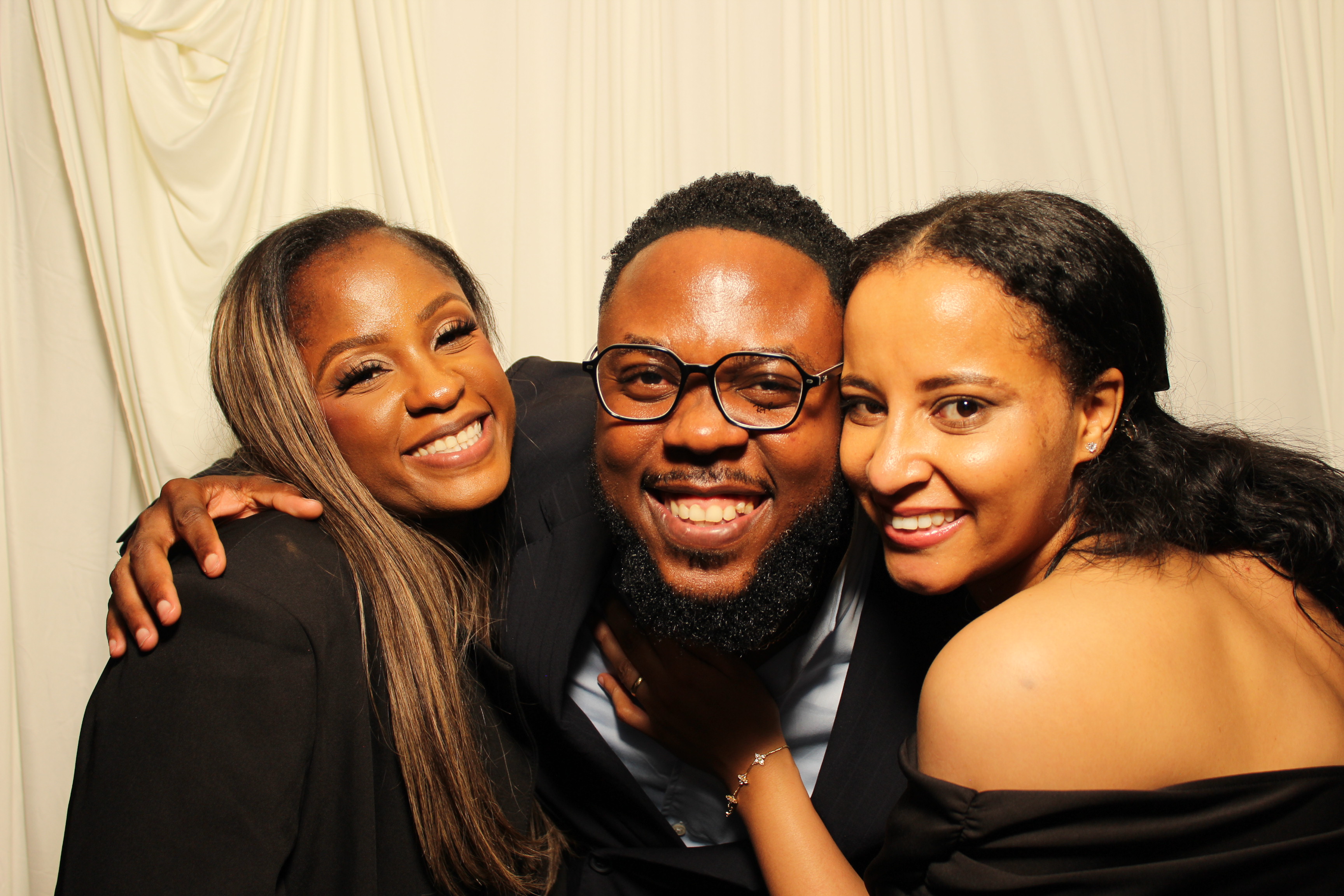 Divine Heritier | View more photos from the event at gallery.photoboothcincy.com/u/PhotoBoothCincy/Divine-Heritier