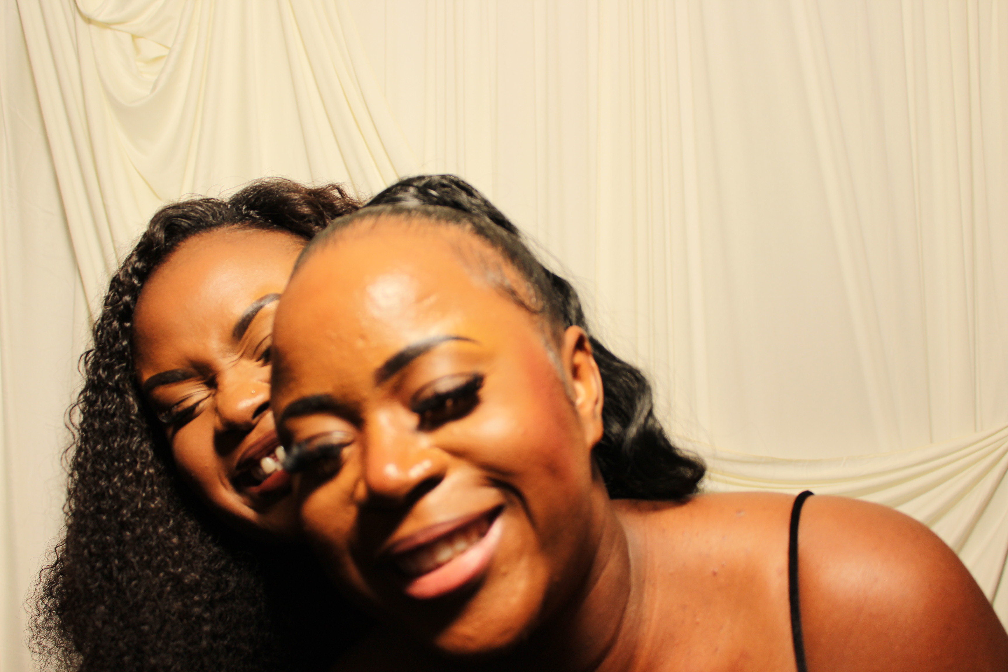 Divine Heritier | View more photos from the event at gallery.photoboothcincy.com/u/PhotoBoothCincy/Divine-Heritier