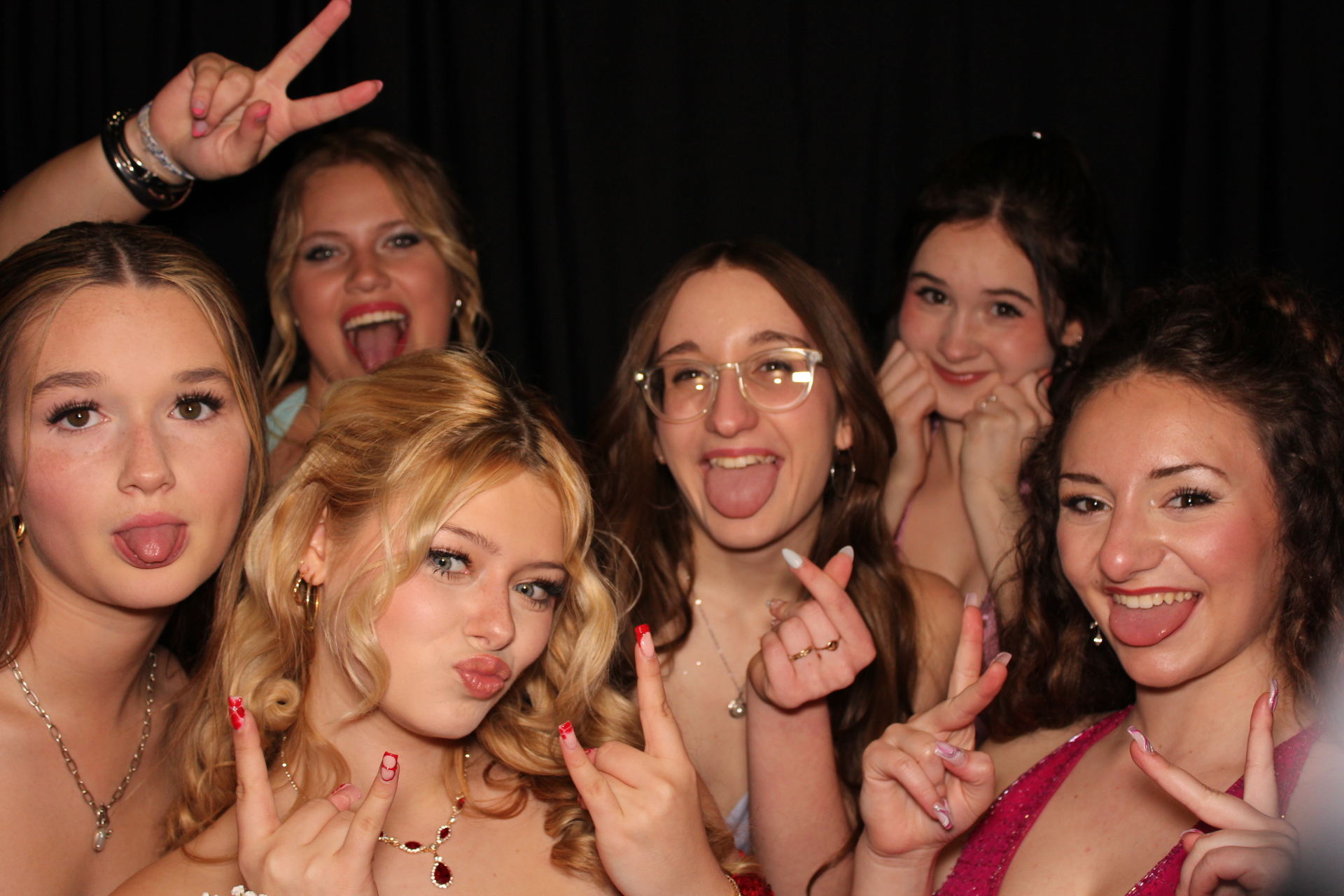 East Central High School Prom | View more photos from the event at gallery.photoboothcincy.com/u/PhotoBoothCincy/East-Central-High-School-Prom